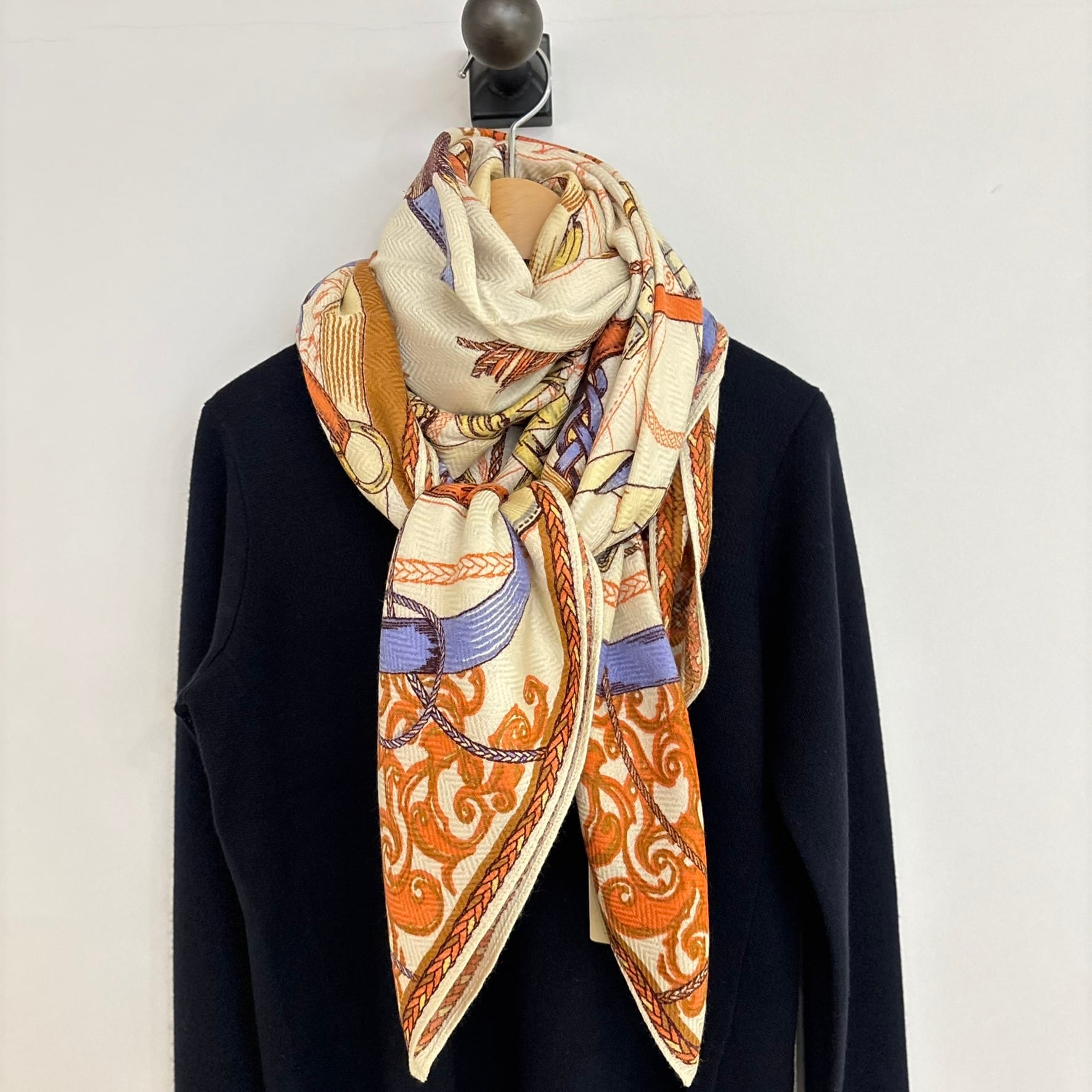 manipuri:9 ウール/シルク ストール (ベルト) ヘリンボーン織 120cm × 120cm