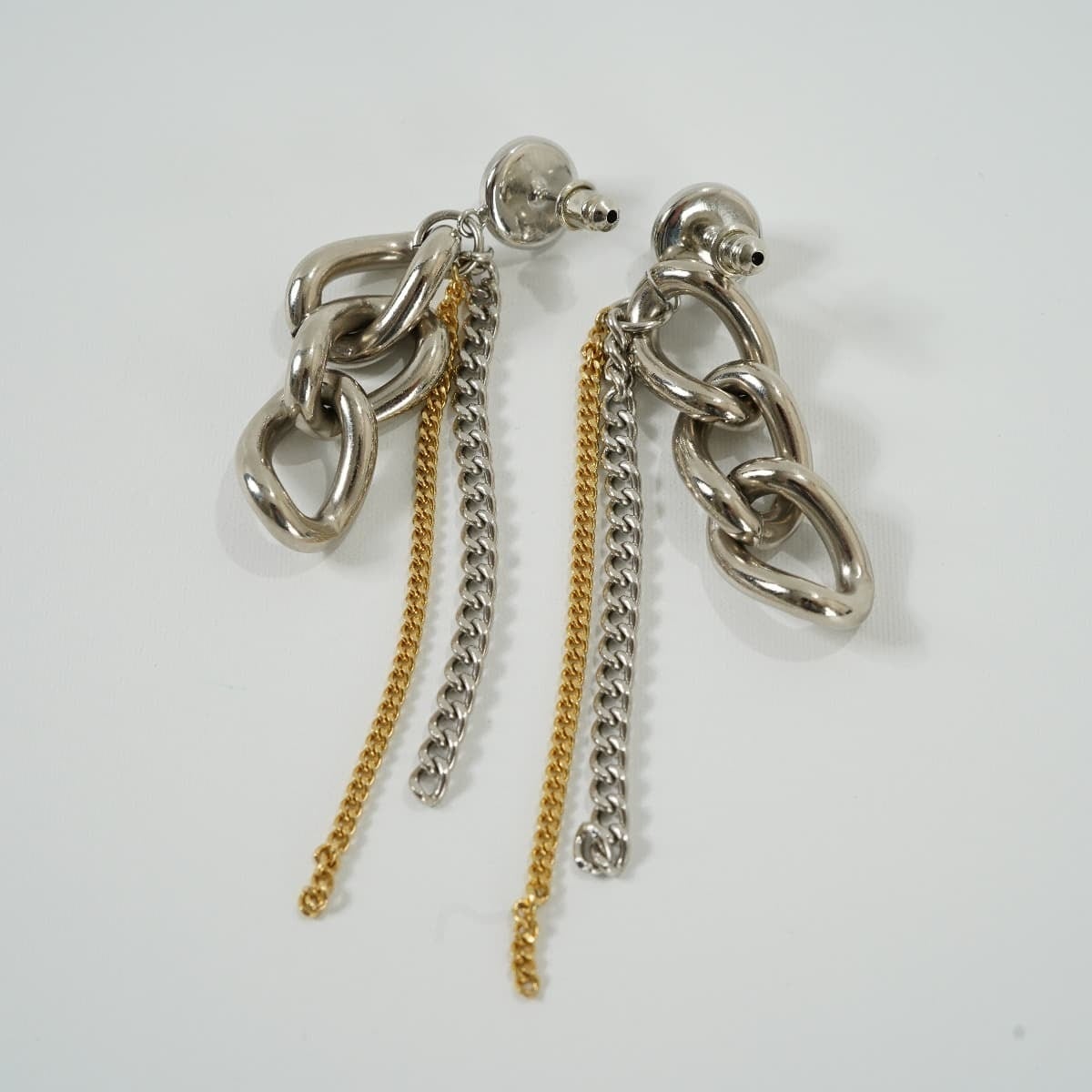 20AW Ameri VINTAGE アメリヴィンテージ Three Chain Pierce チェーンピアス |  「フクル」ファッションブランドユーズドセレクトショップ powered by BASE