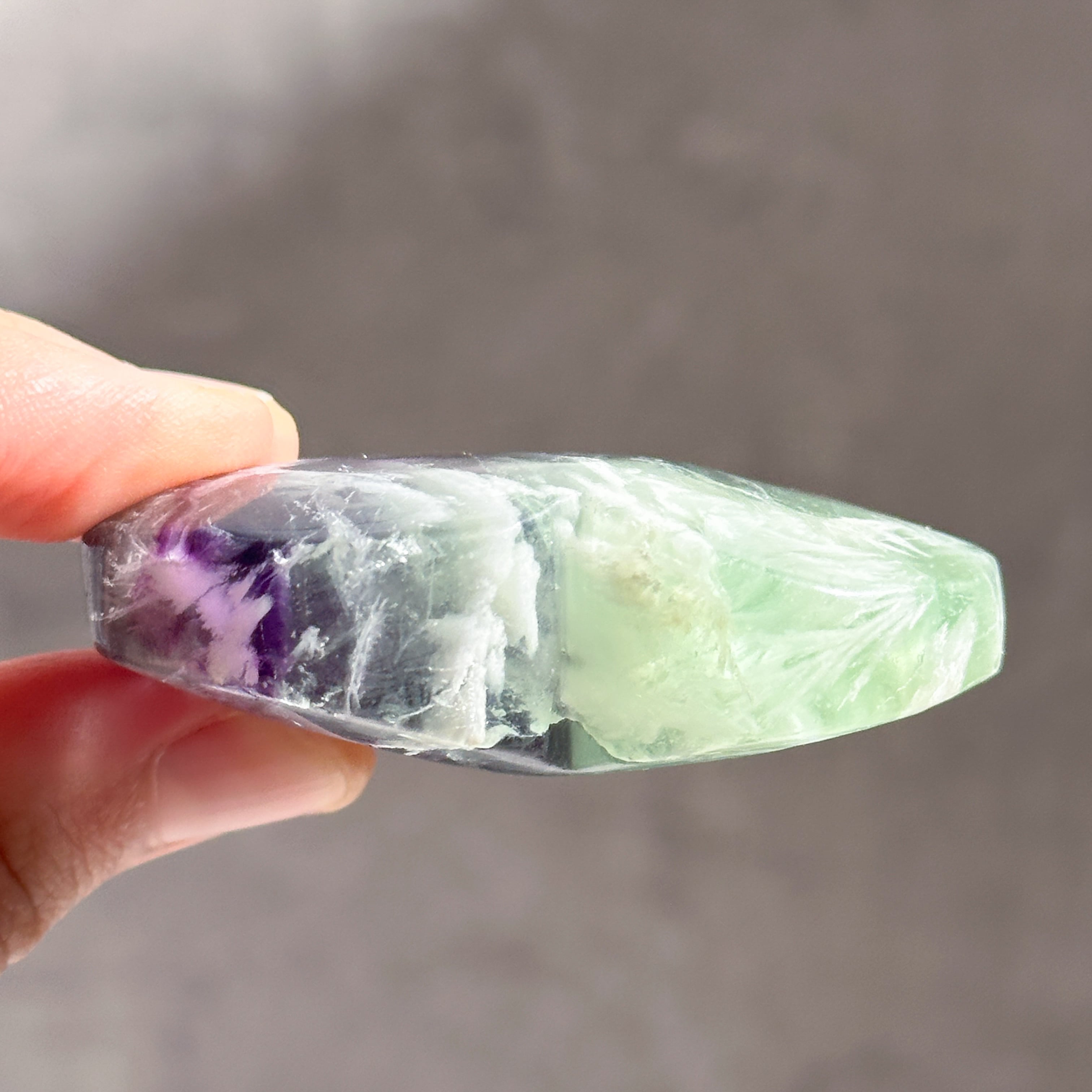 エンジェルフェザーフローライトハート 33◇ Angel Feather Fluorite
