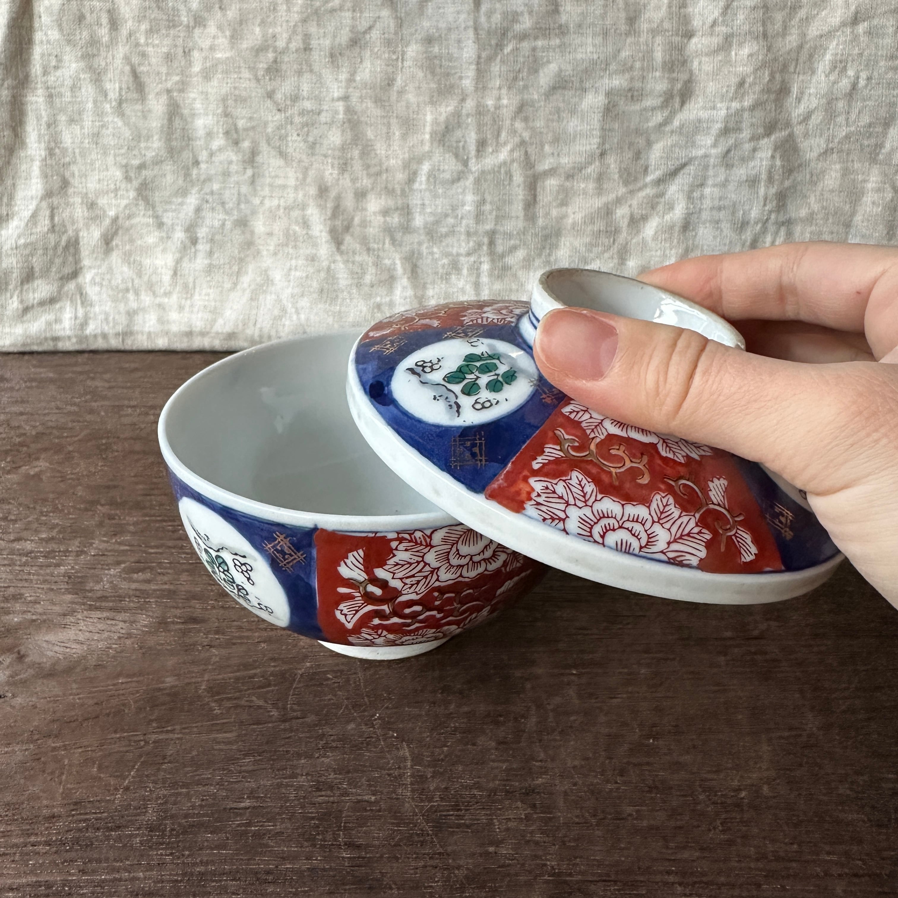レトロな牡丹の茶碗 | むかしのうつわ 迦史庵