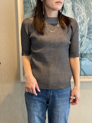 驚異の伸縮性を誇る病みつきリブニット