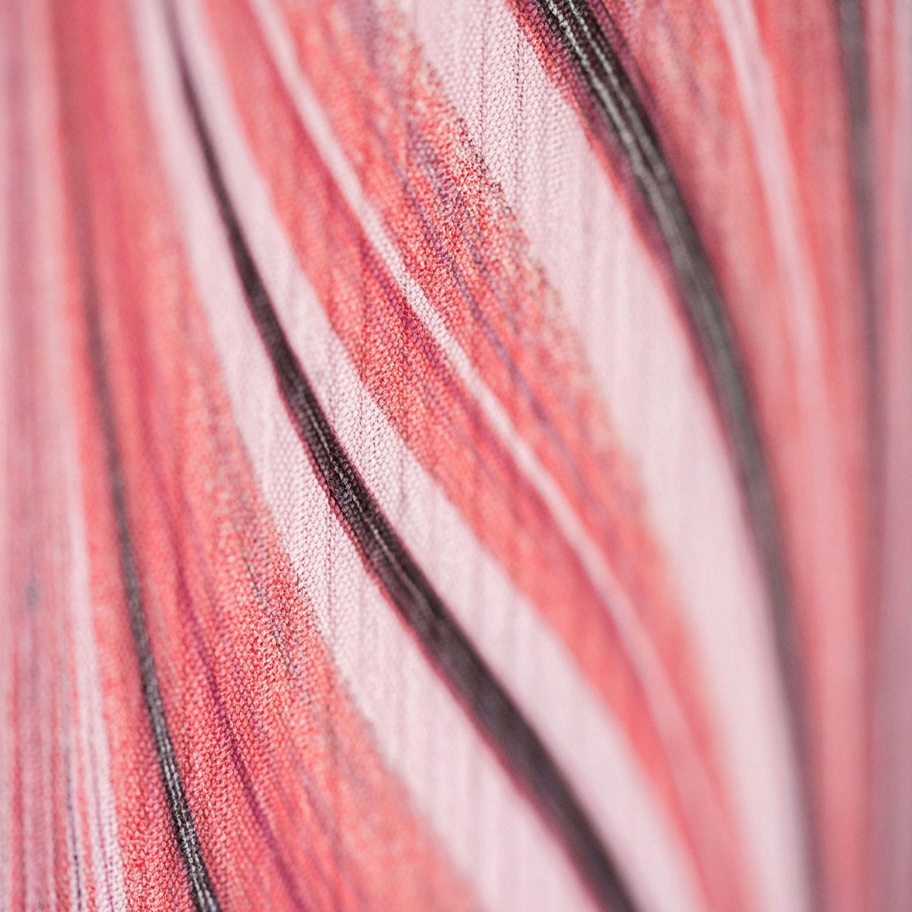 「紅と墨」〜大矢羽柄〜浴衣・夏着物・単衣