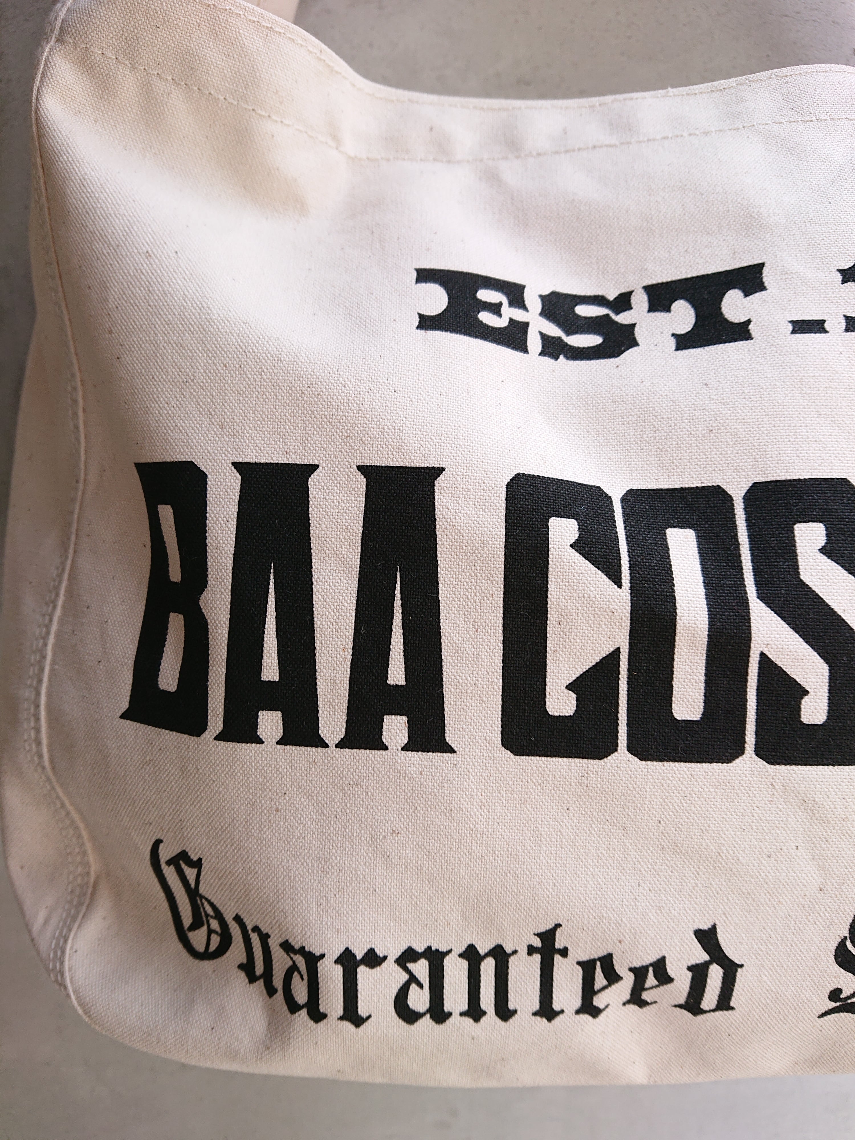 LABORDAY × BAA SIGNATURE NEWS PAPER BAG Natural/Black Color | BOW