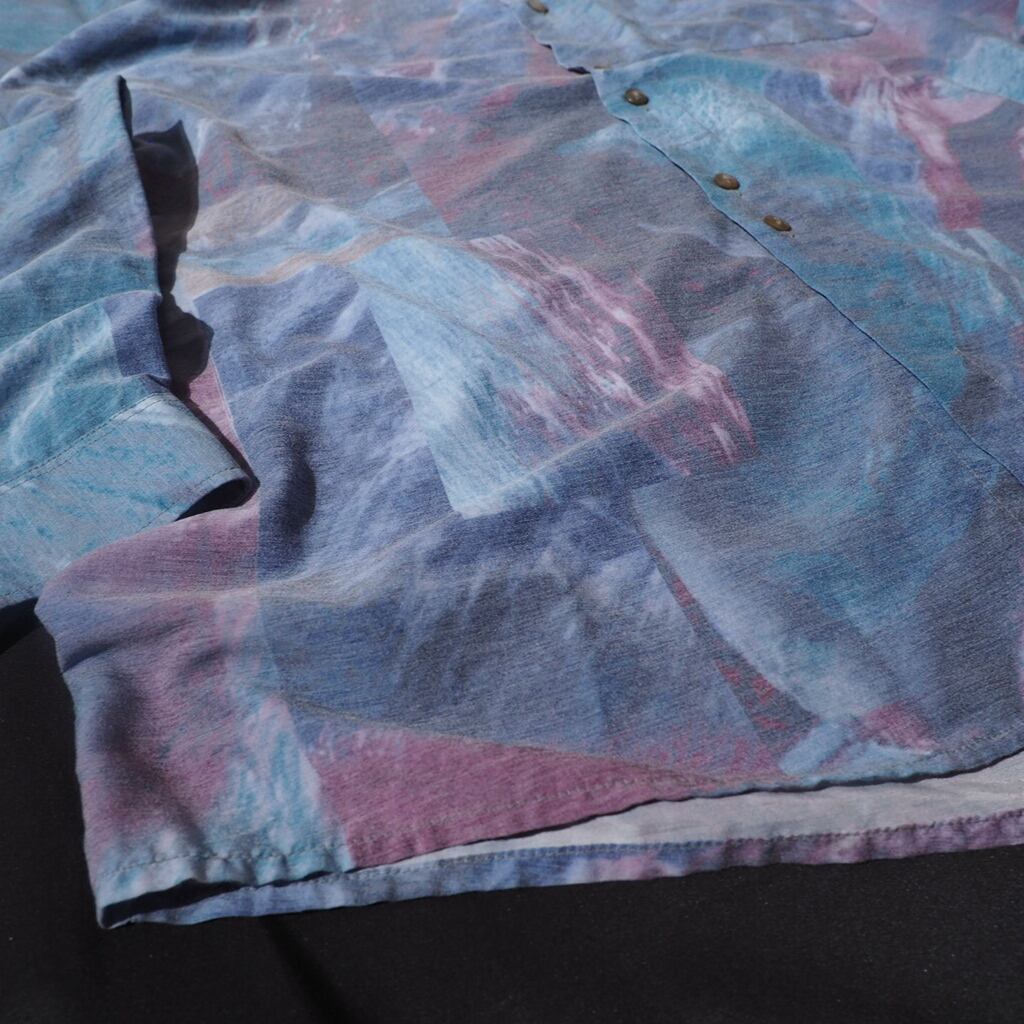 Jupiter water surface pale tone pattern rayon shirt