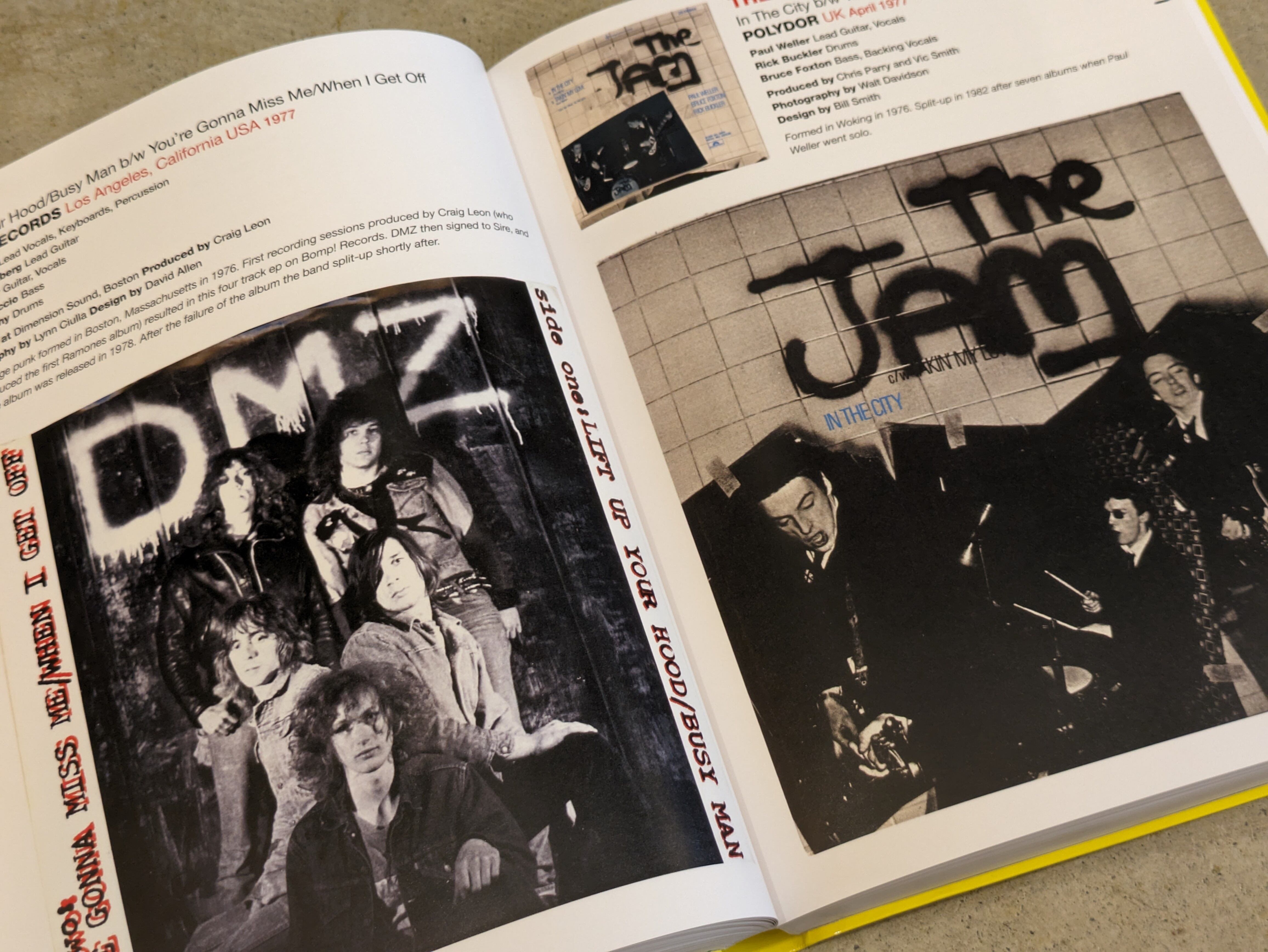 Punk 45 : The Singles Cover Art Of Punk 1976-80 / パンク レコード アルバム ジャケット | Photobooks on the Road | 雑貨屋みたいな洋書屋さん Punk 45 : The Singles Cover Art Of Punk 1976-80 / パンク レコード アルバム ジャケット | Photobooks on the Road | 雑貨屋みたいな洋書屋さん