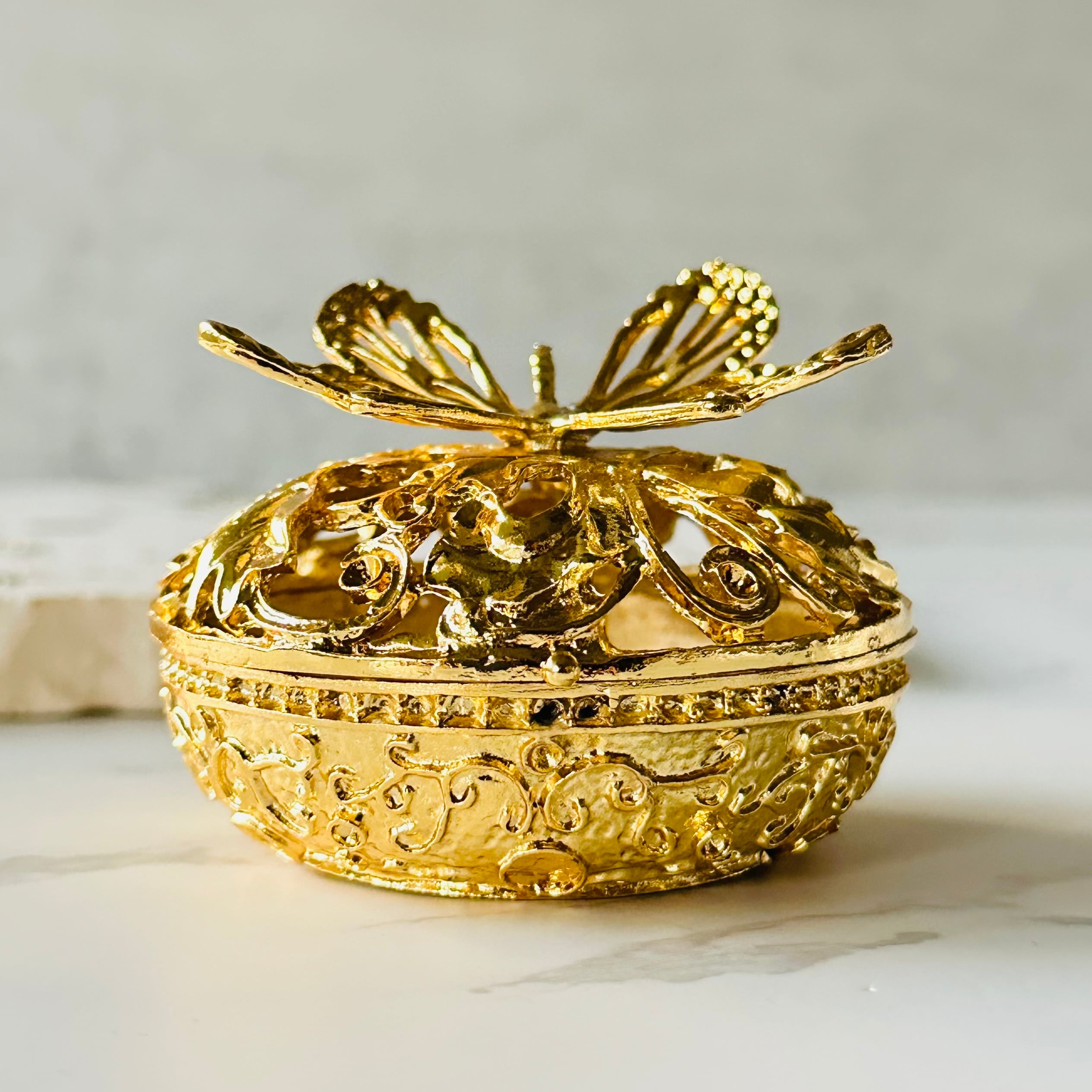 空間をおしゃれに演出｜蝶の小物入れ（ゴールド／シルバー） | Mt