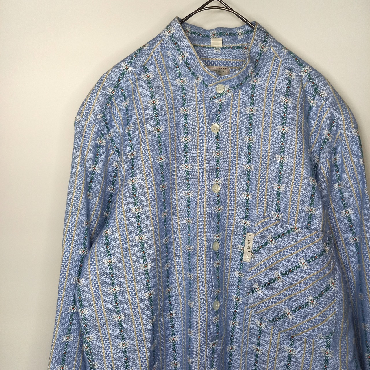 ATELIER JENNI　バンドカラー　チロリアンシャツ　プルオーバー　花刺繍