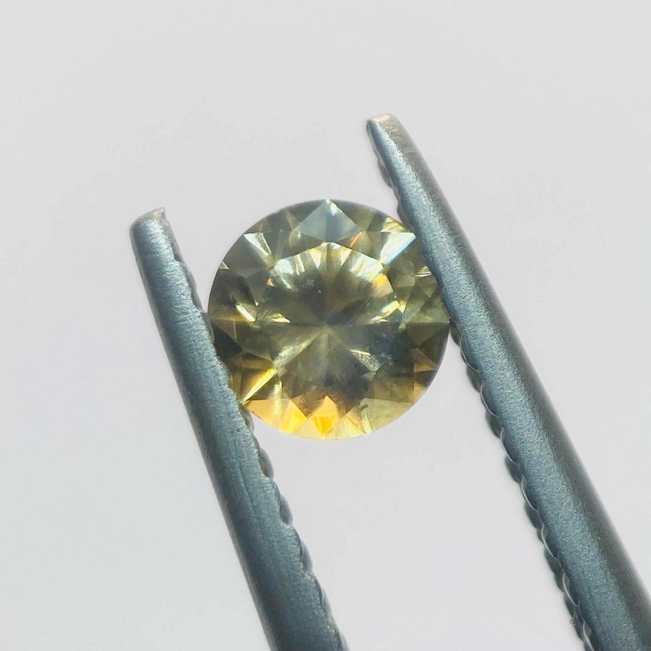 反対色なマジカルバイカラーなモンタナサファイア