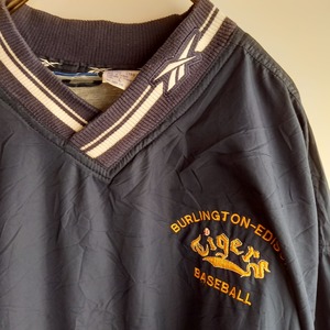 リーボック　Vネック　ナイロンプルオーバー　ネイビー　L