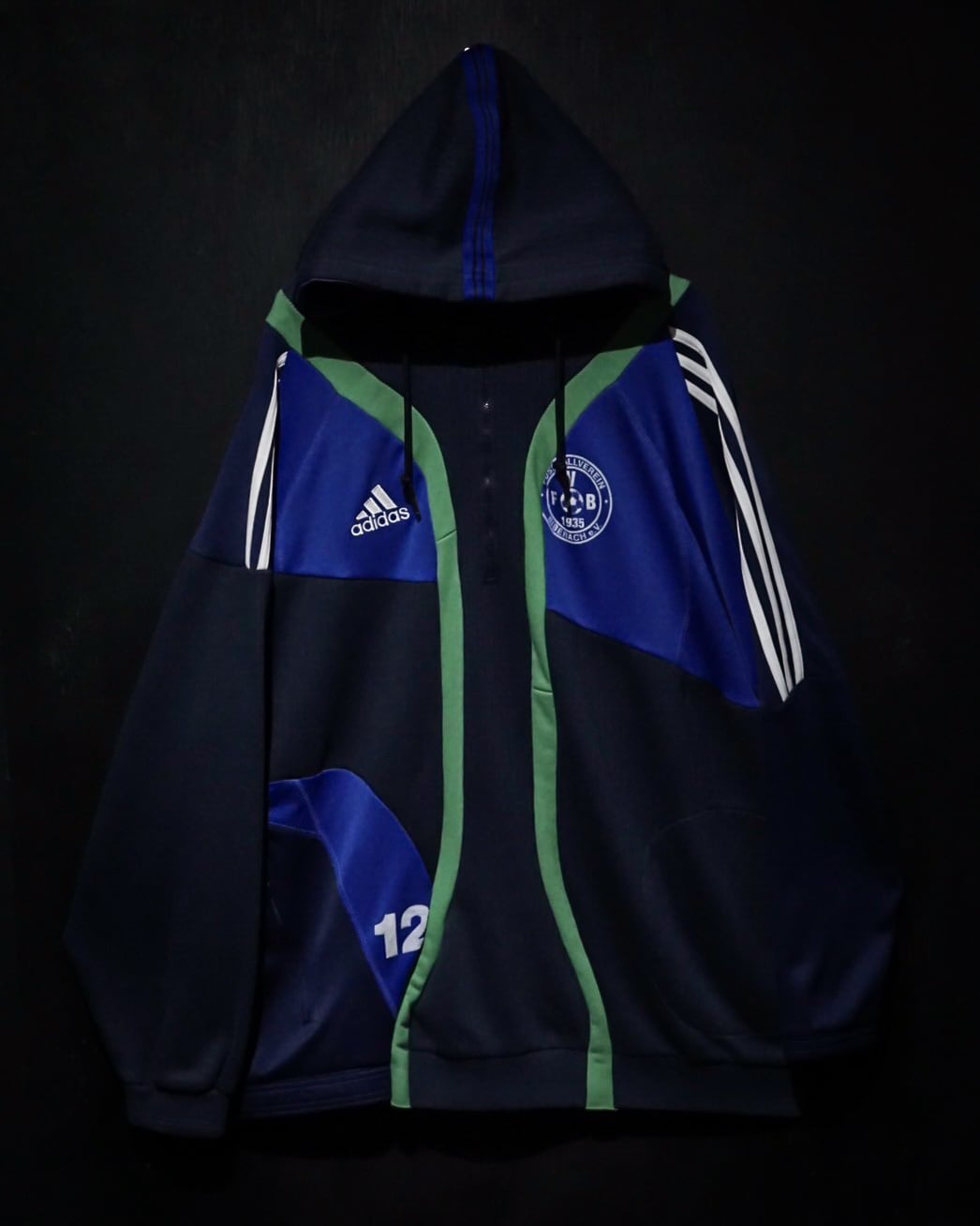 郵送買取 新品5台以上送料無料キャンペーン中！！  vintage adidas REMAKE docking Foodie トップス