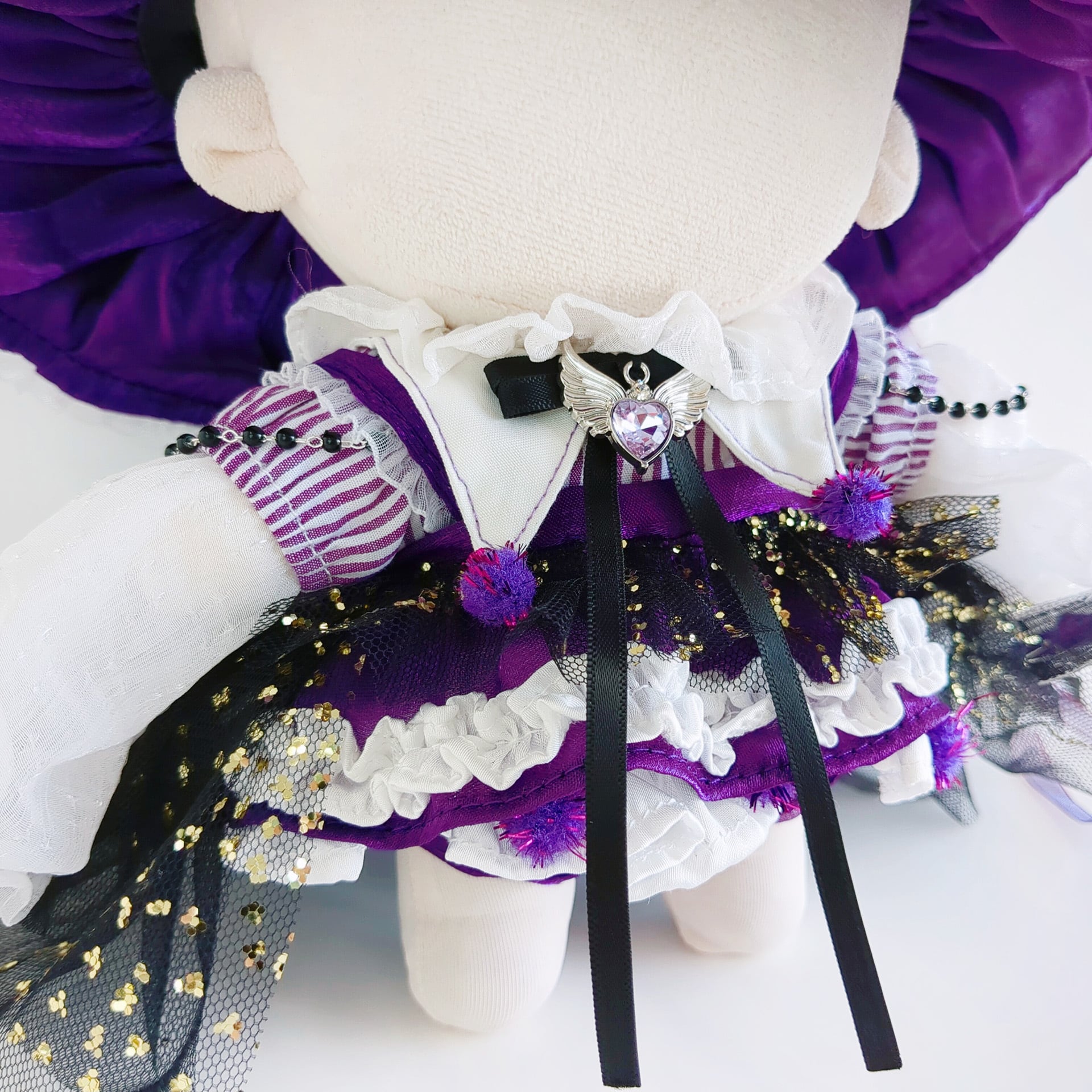 V ぬいぐるみ 紫色 帽子付き　希少 HW-1474【20cm】シャイニーパープルウィッチ | Little Closet │ ぬい
