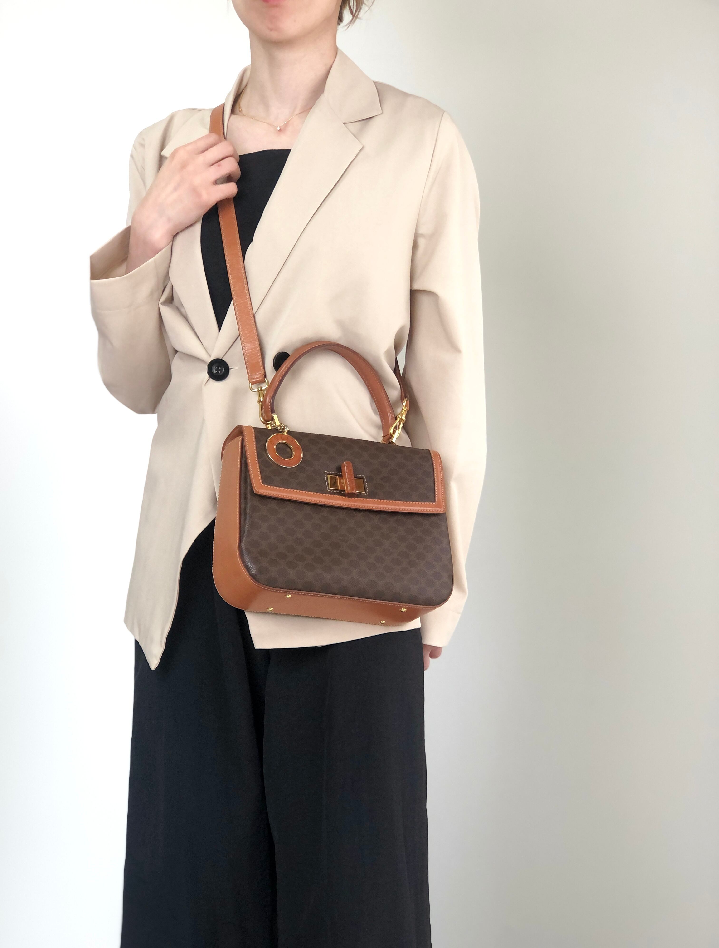 【CELINE】ハンドバッグ　マカダム柄　ブラウン　PVC ターンロック CELINE セリーヌ マカダム ショルダーバッグ ブラウン ロゴ ターン