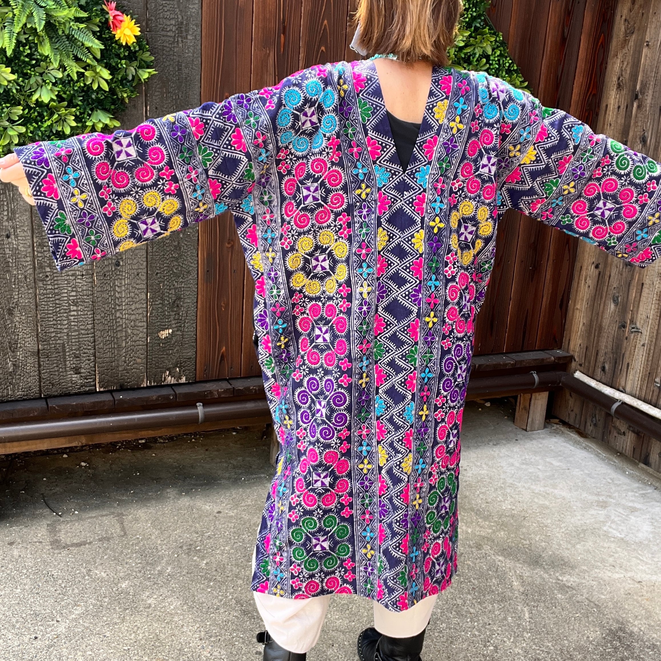 モン族ハンドメイドフラワーワンピース | アジアン雑貨ルチュ