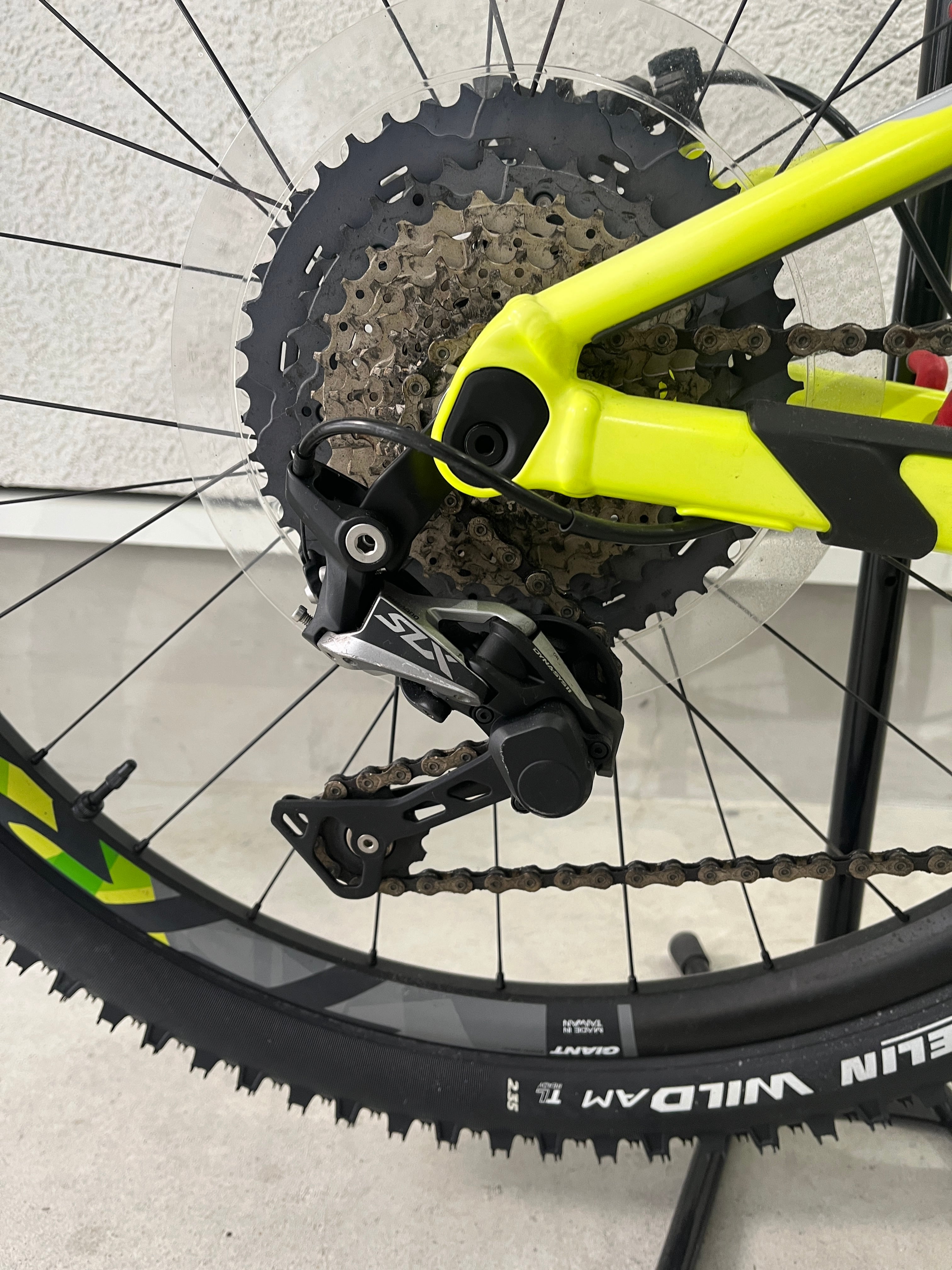 GIANT ANTHEM ADVANCED 2 2018年モデル 極上中古車 フルサスMTB 土