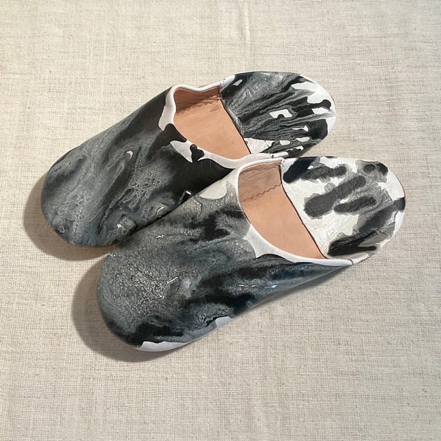 バブーシュ(マーブル模様・黒)