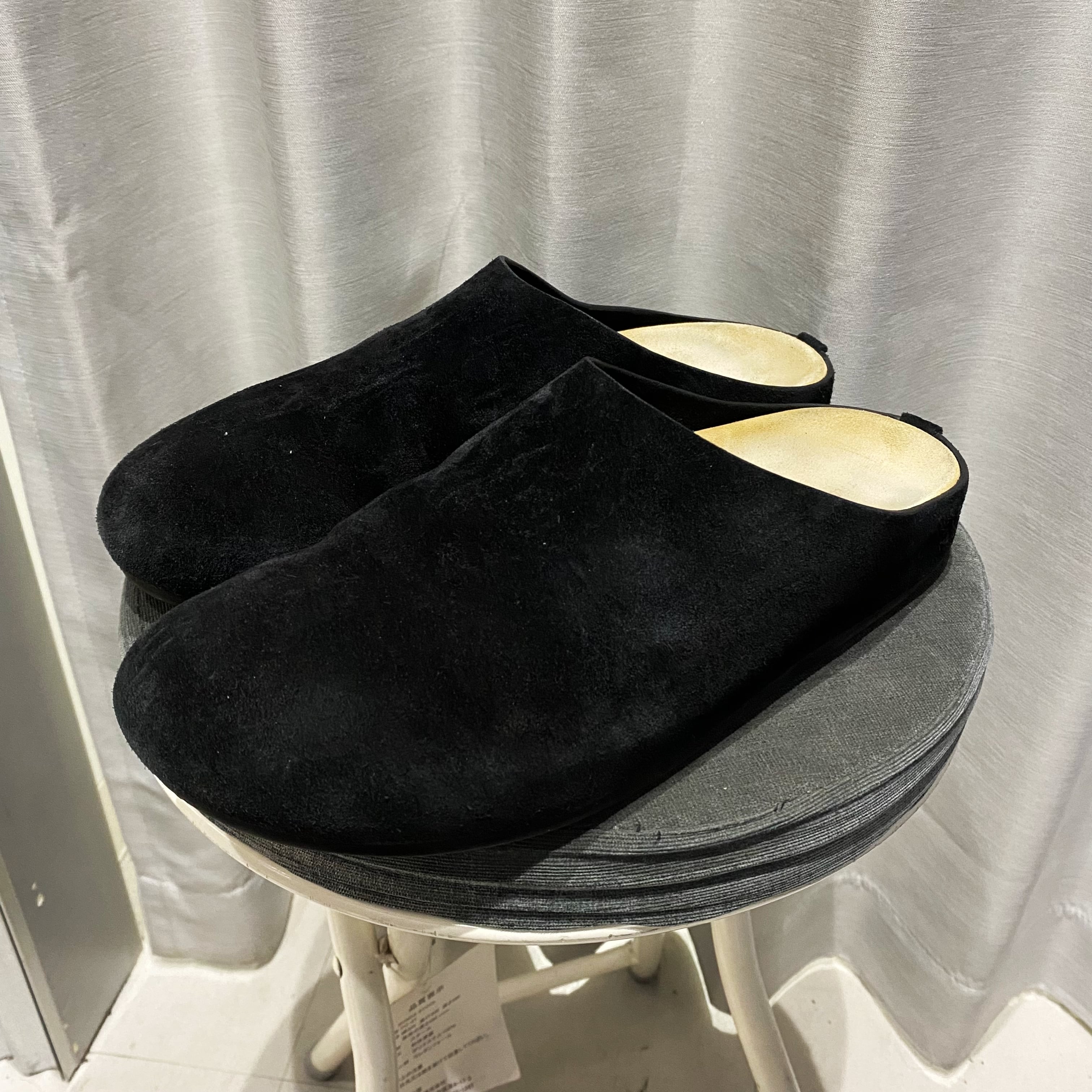 (セレブ御用達)The Row スエード Hugo スライド THE ROW ザロウ 24SS Hugo Slide スエード スライドサンダル