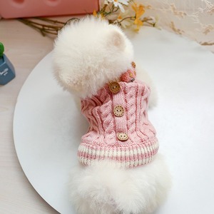 【PET】3色展開柔らかいニット生地ハイカラーのツイストデザインボタン飾りニットセーター