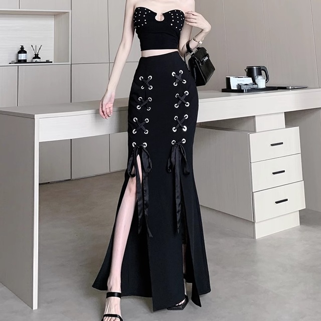 【送料無料】 ロングスカート ペンシルスカート マキシ丈 フレア ストレート Iライン ハイウエスト リボン レースアップ 編み上げ かわいい 大人可愛い きれいめ カジュアル 大人 上品 おしゃれ お洒落 こなれ感 コンサバ系 モード系 エレガント レディライク 無地 夏 20代 30代 40代 レディース 女性用 ママ服 デート お出かけ お呼ばれ アウトドア 結婚式 二次会 パーティー ファッション 美脚 脚長 定番 垢抜け ブラック 大人カラー モノトーン