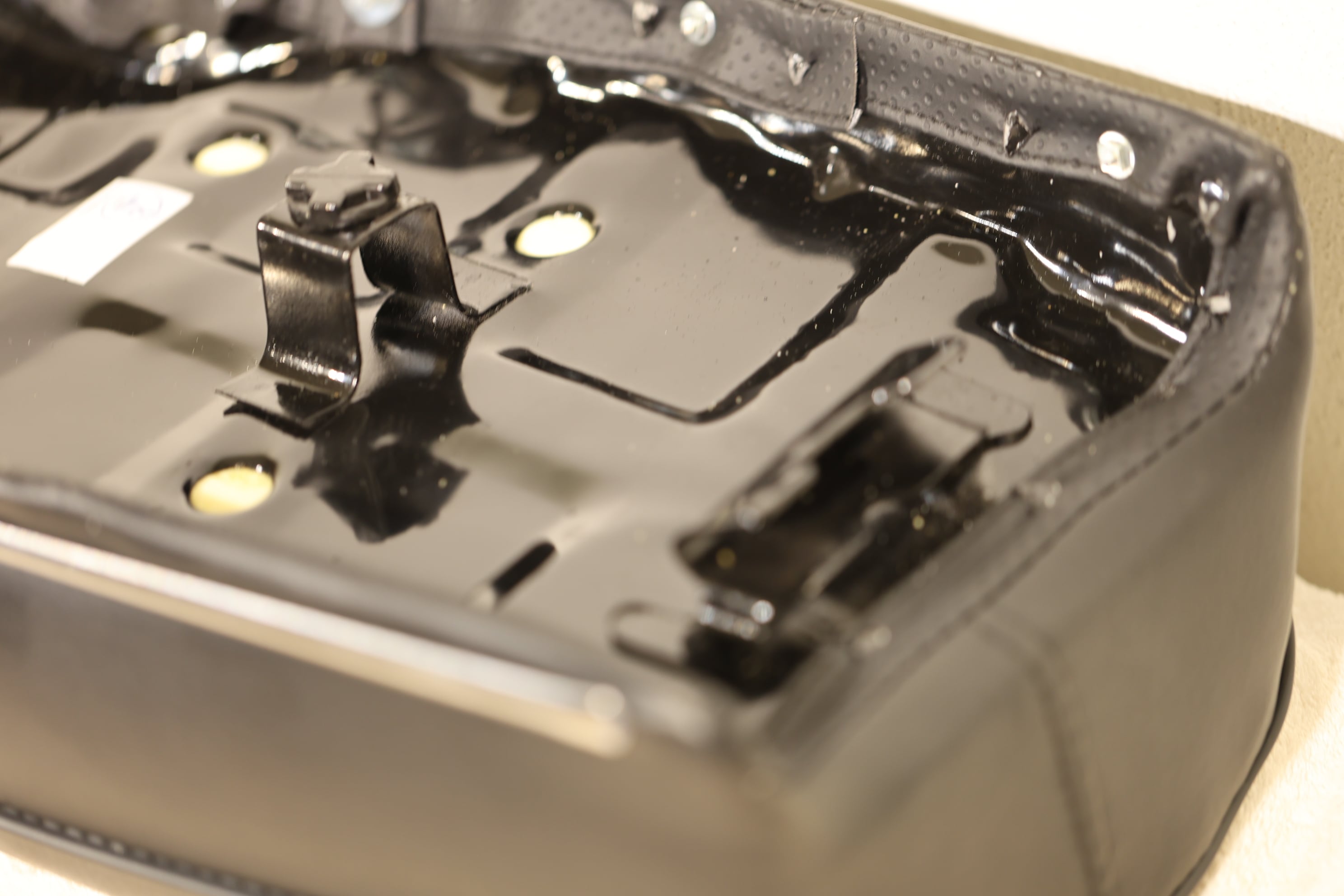 K125（後期型・mk2/3/4） タンデム・シート（黒・ふち有り） 社外品