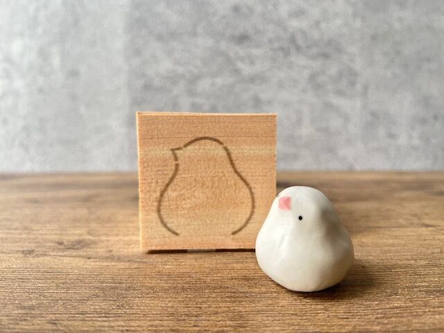 陶ノ鳥 ひよこや | シロマル 桜 オリジナル檜箱入り