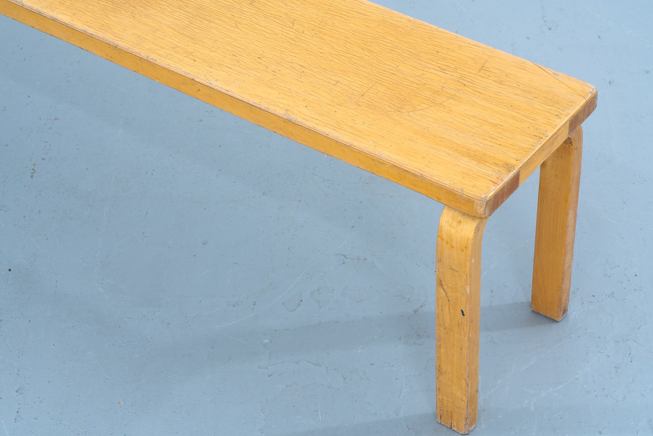 Alvar Aalto  | No.122 Bench