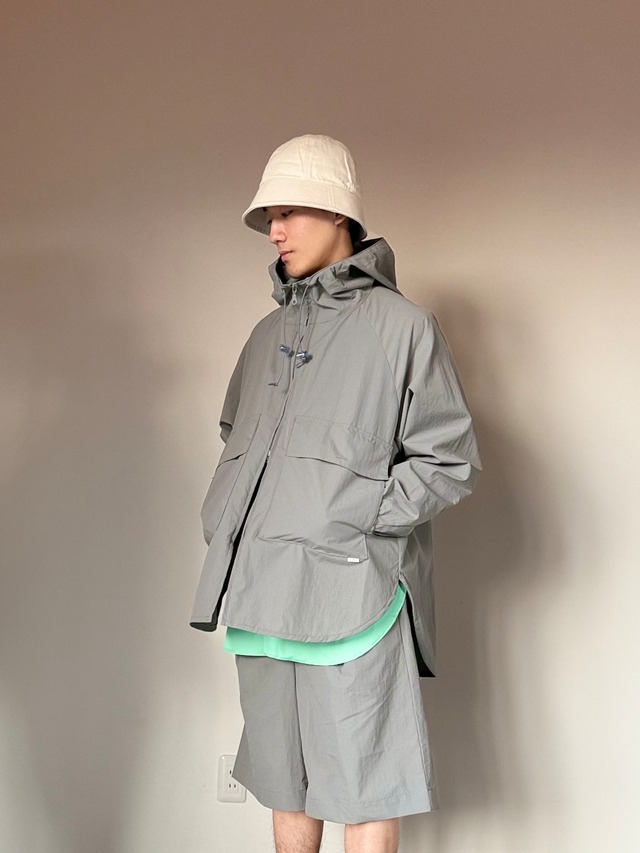 amne アンヌ【NYLON useful hoodie】