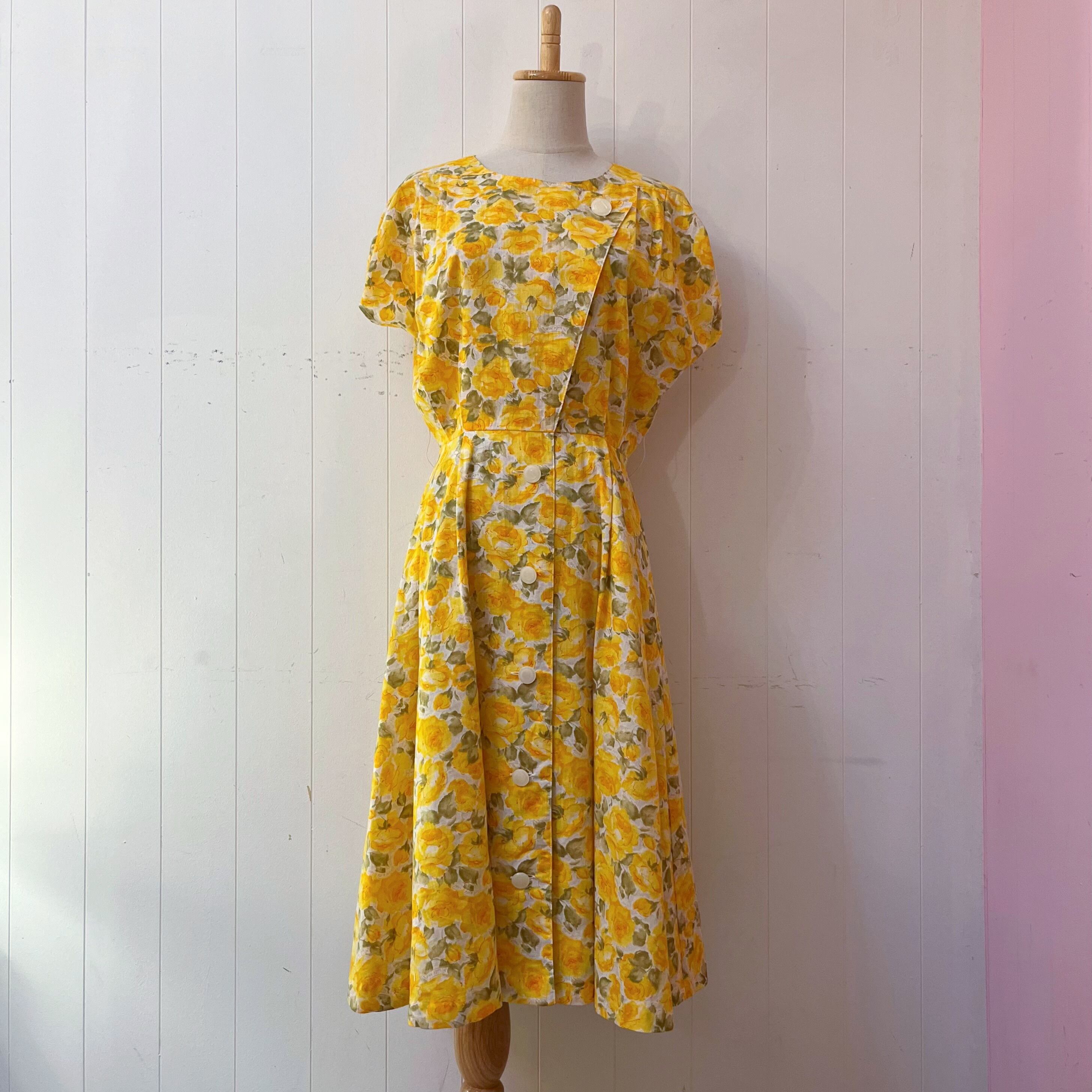 yellow rose white button one-piece