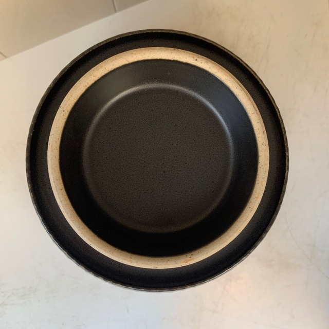 【波佐見焼】【一誠陶器】【イージー丼】【筋彫】　黒マット・白マット・グレー　しのぎ 鎬 シンプル モノトーン おしゃれ かわいい 麺鉢 ラーメン鉢 うどん鉢 どんぶり たっぷり スタッキング