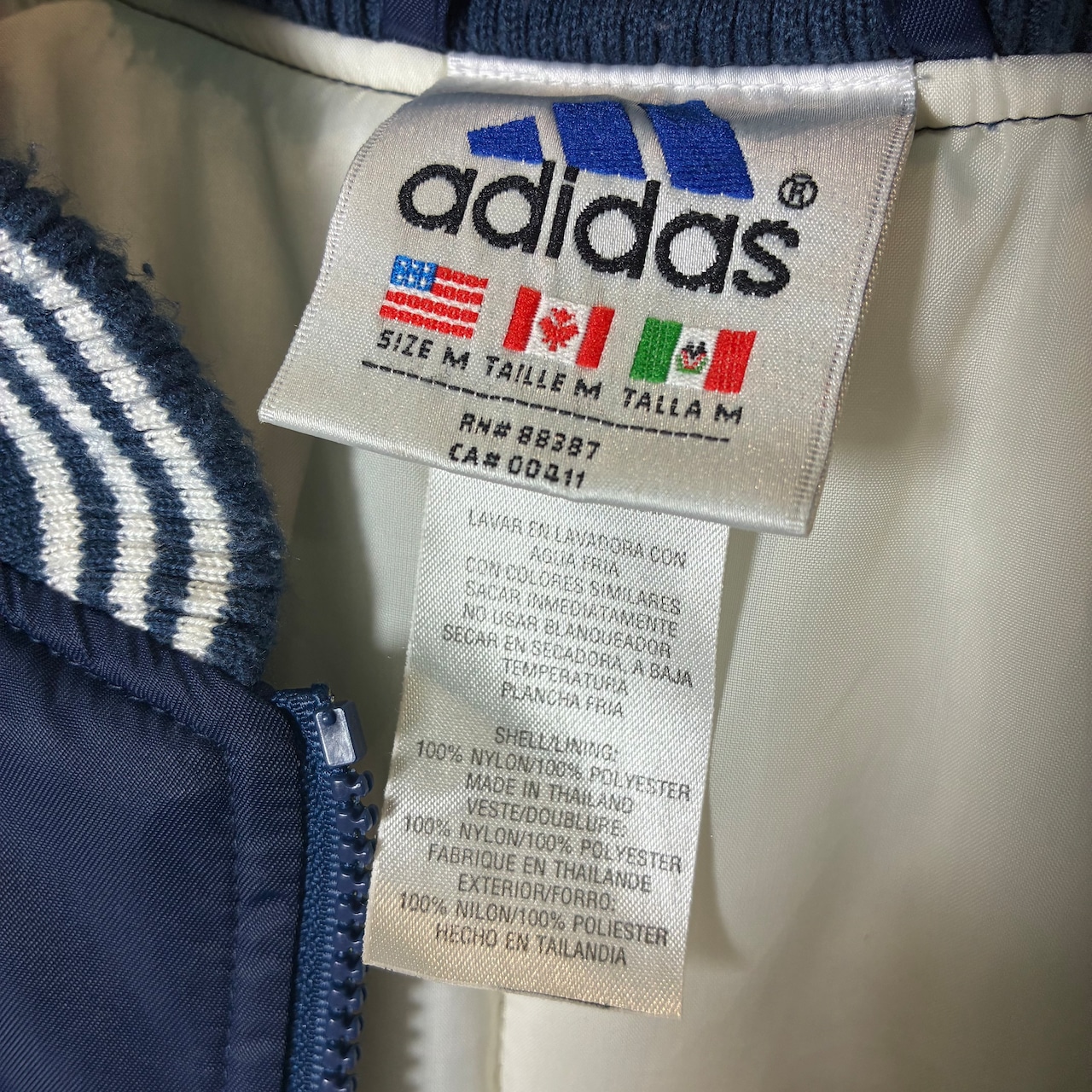 adidas × Yankees / ナイロンジャケット 中綿入り スリーライン ヤンキース