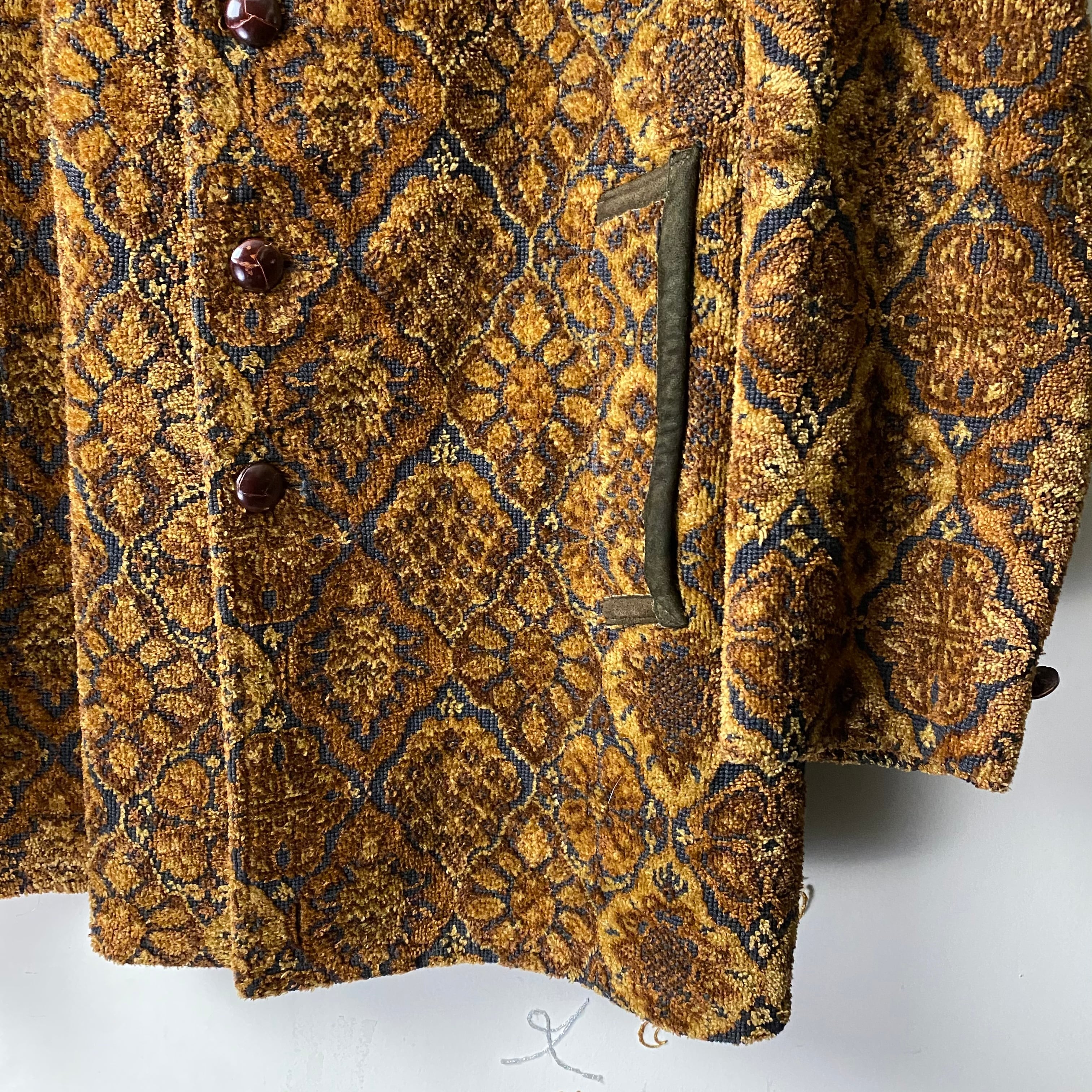 vintage 1970's LAKELAND tapestry pattern gobelin coat | NOIR ONLINE