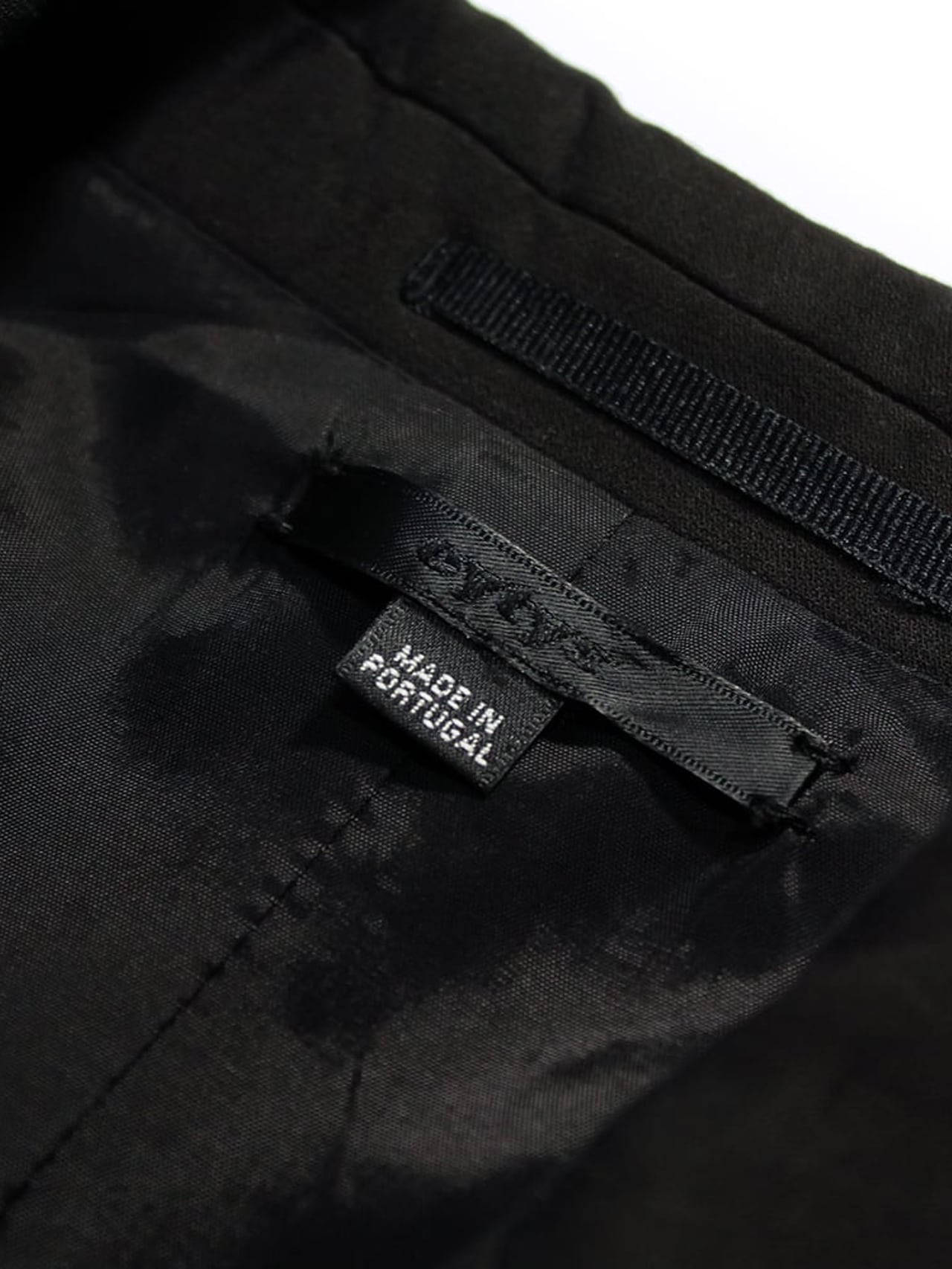 UNEEK BASEMNT - Discover independent style.