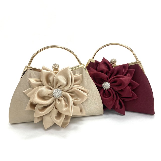 【パーティードレス】パーティードレス 結婚式 バッグ 小さめ クラッチバッグ 20代 30代 40代 ワンピース お呼ばれドレス 二次会 結婚式フォーマル 入園式 卒園式 入学式 卒業式 謝恩会 受付 成人式 同窓会 食事会 女子会 婚活 披露宴 七五三 お宮参り 演奏会 発表会 レッド 赤 ブラック 黒 シルバー ネイビー 青 ゴールド グリーン 緑 ブラウン ピンク