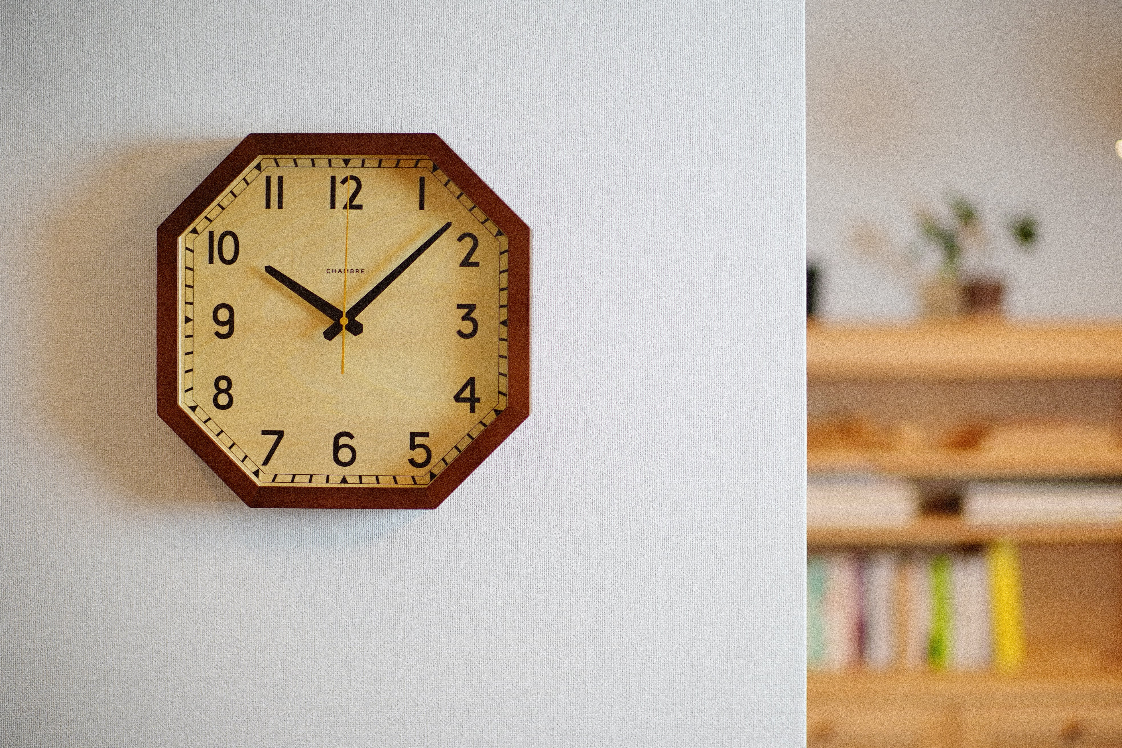 掛け時計 OCTAGON CLOCK【BROWN】 | シャンブル【CHAMBRE】byインターゼロ