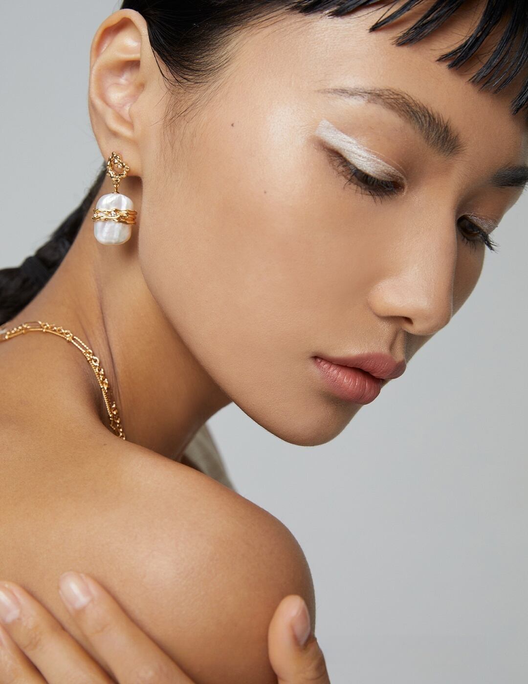 自然樹枝モチーフ×天然淡水パールピアス|SV925 18k金メッキ・手作り風デザイン・ナチュラルエレガンス・高級感あふれるジュエリー