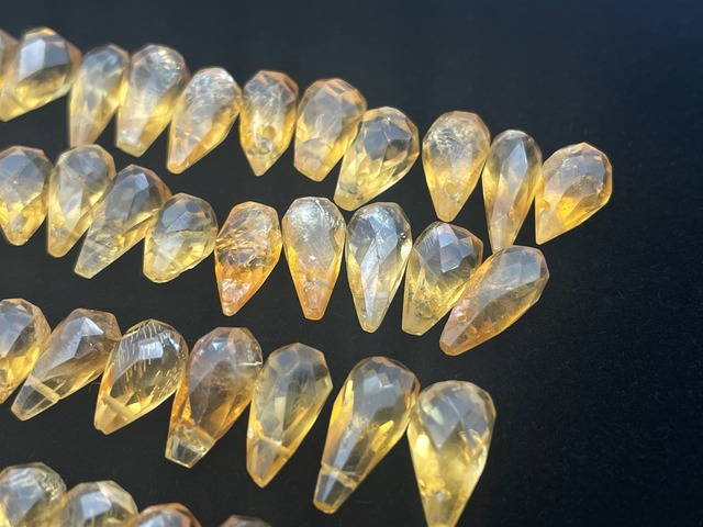 ハンドメイドビーズ素材セット（アンバー）