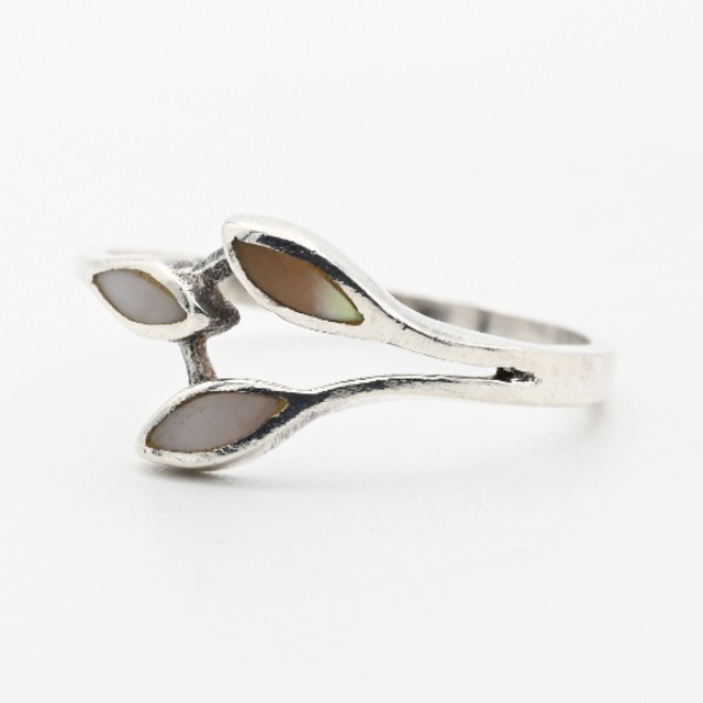 White Mother Of Pearl Inlay Artistic Design Ring #9.5 / Denmark