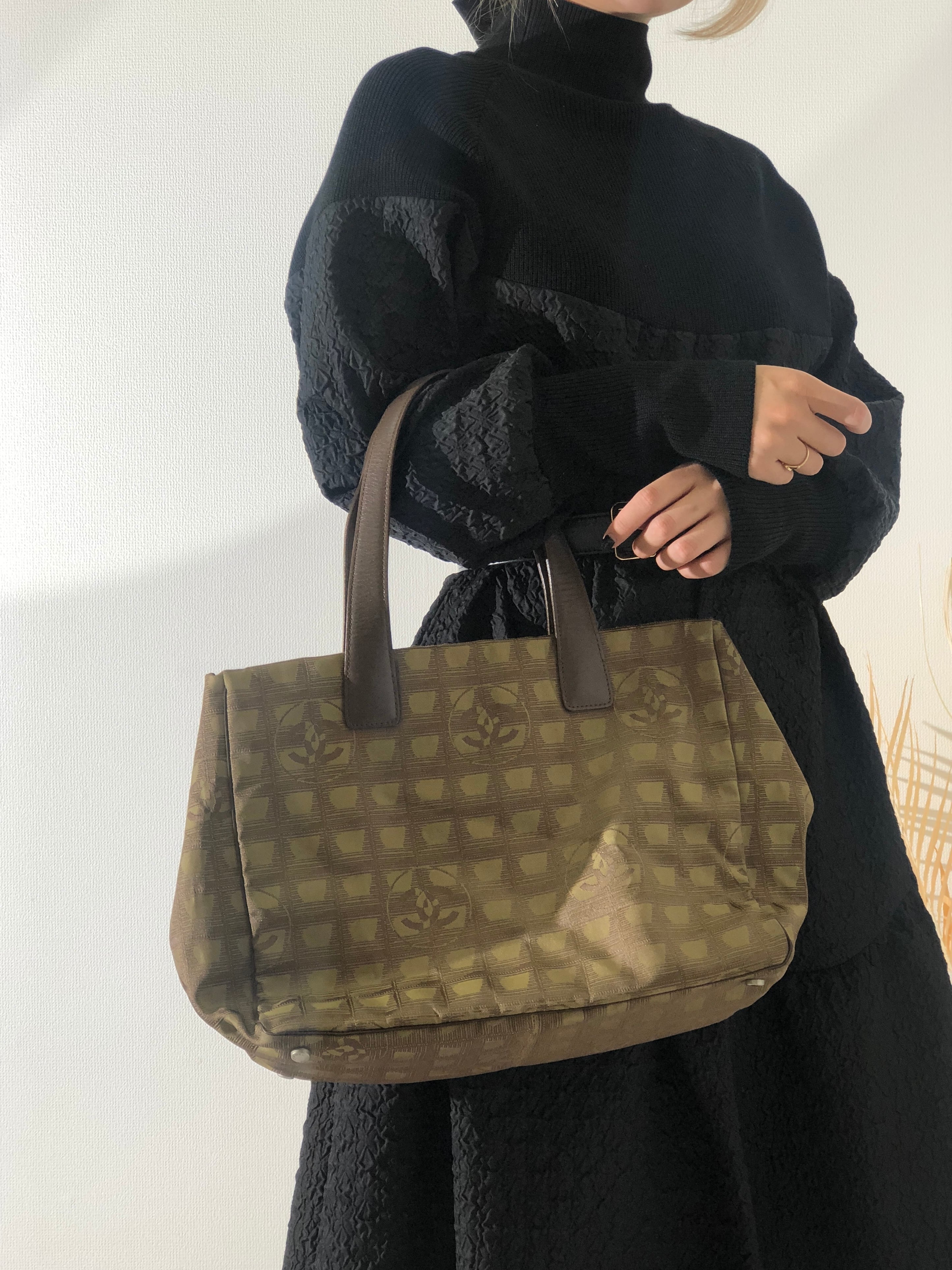 CHANEL シャネル　ニュートラベルライン　トートバッグ