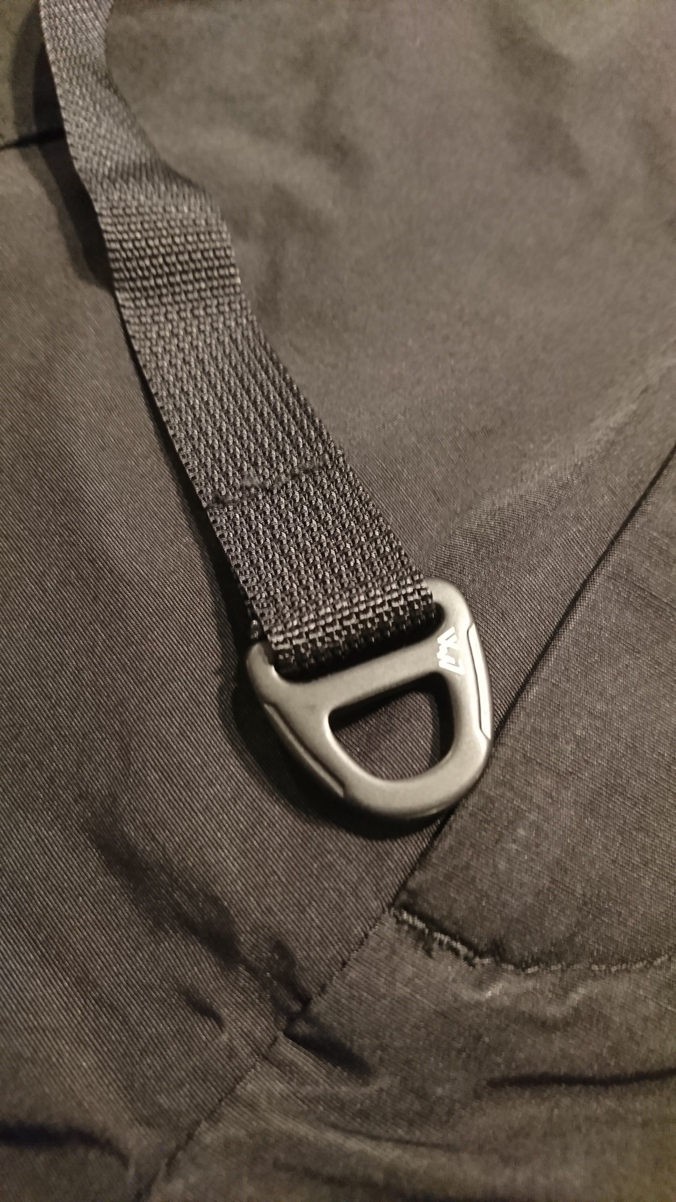 COMFY CMF OUTDOOR GARMENT 