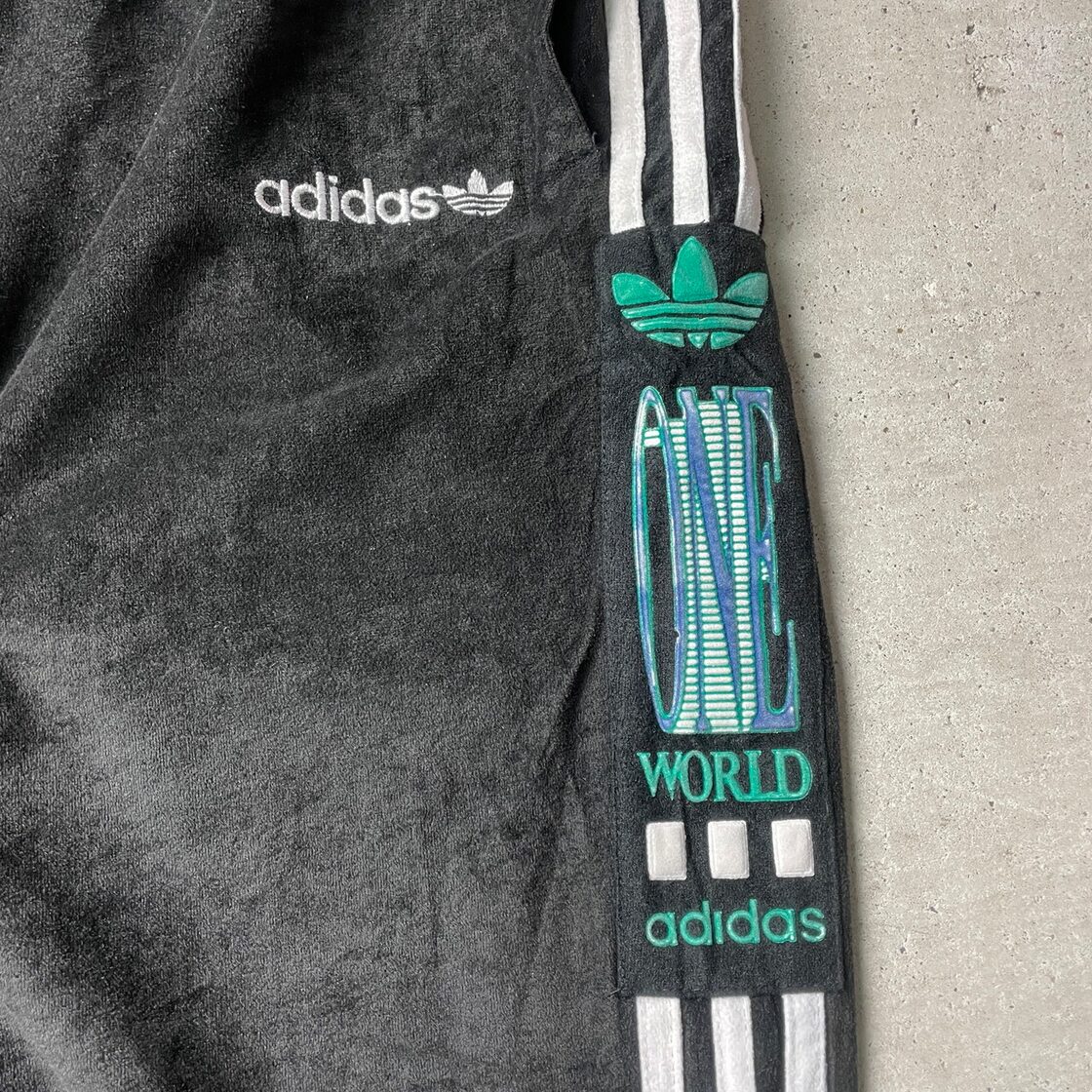80年代 adidas アディダス ONE WORLD ベロアジャージ トラックパンツ 
