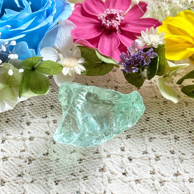 インドネシア産アンダラクリスタル原石 エターナルスプリングC