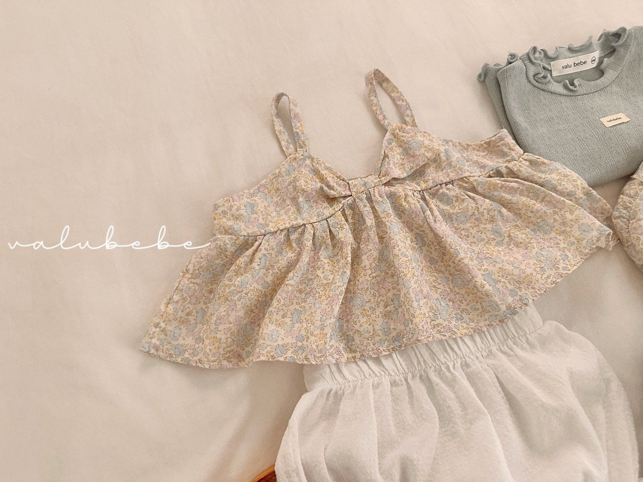[valubebe] Flow ribbon Blouse / [벨루베베] 플로우리본끈블라우스