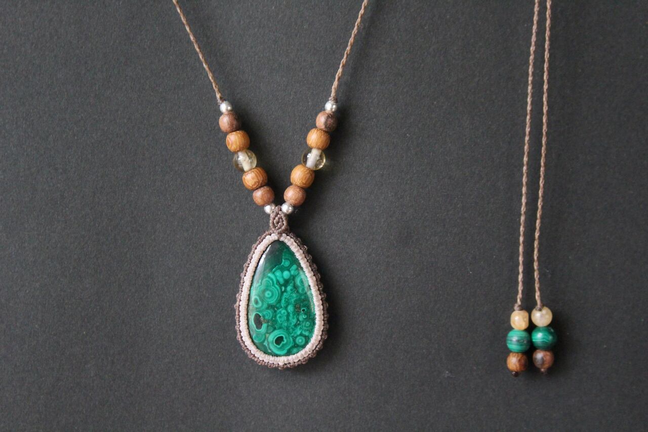 Malachite  micro macrame woody pendant