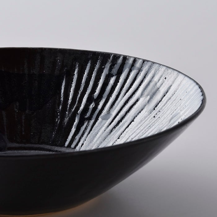 こくようせき】黒曜石鎬彫 19.5㎝多用鉢 | 乃利陶窯オンラインショップ。