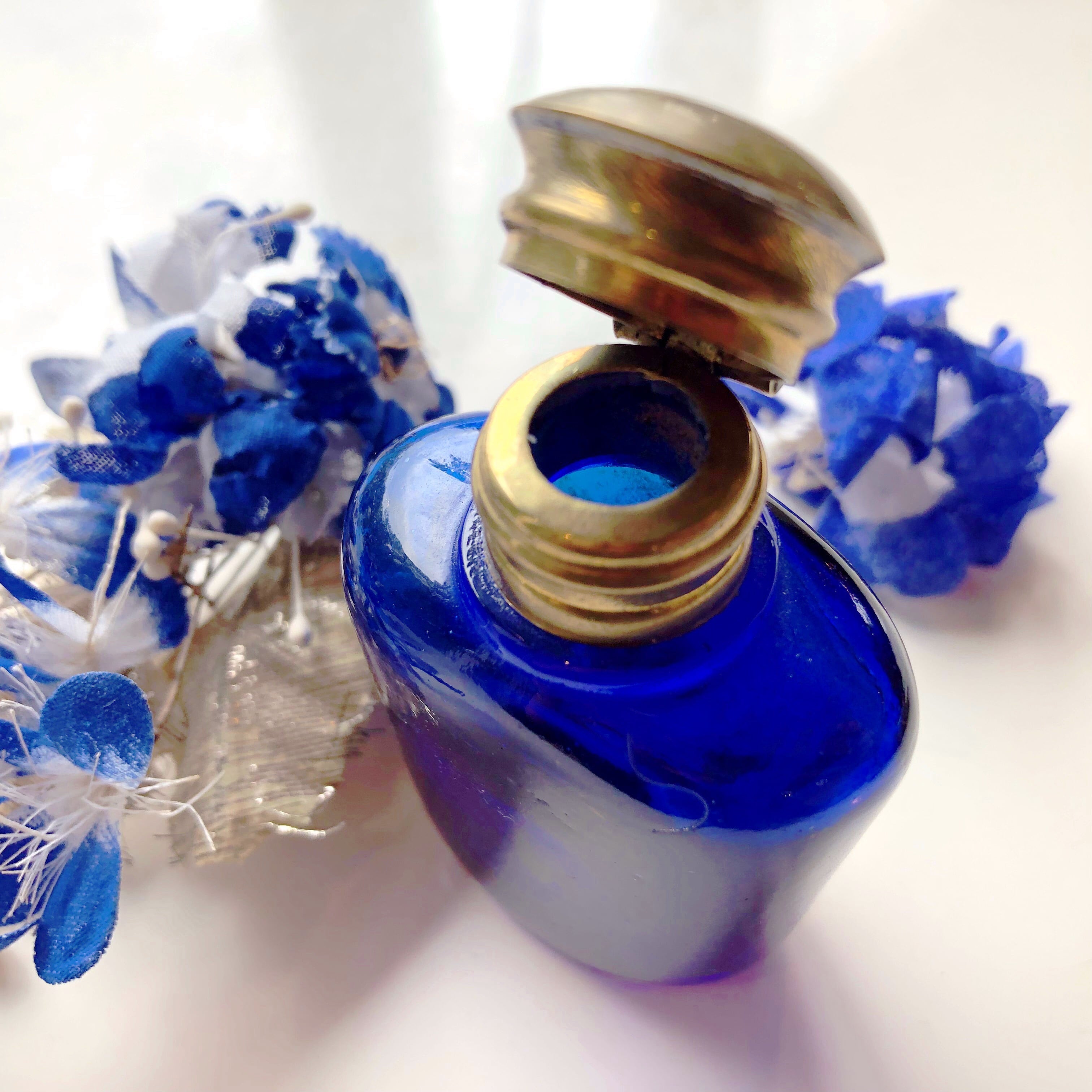 アンティーク　コバルトブルー 香水瓶　ツバメ アンティーク コバルトブルー 香水瓶 ツバメ