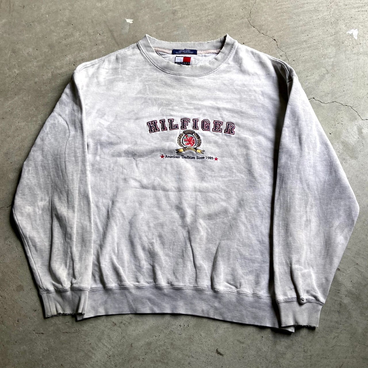 Crash Breach 90年代 Tommy Hilfiger トミーヒルフィガー タイダイ ブリーチ加工 ビッグロゴ 刺繍 スウェット トレーナー メンズxl 古着 90s ビンテージ ヴィンテージ グレー 灰色 スウェット Ws22 15 Cave 古着屋 公式 古着通販サイト