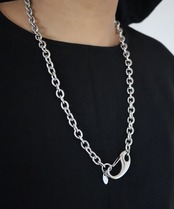 クローフックネックレス／024031