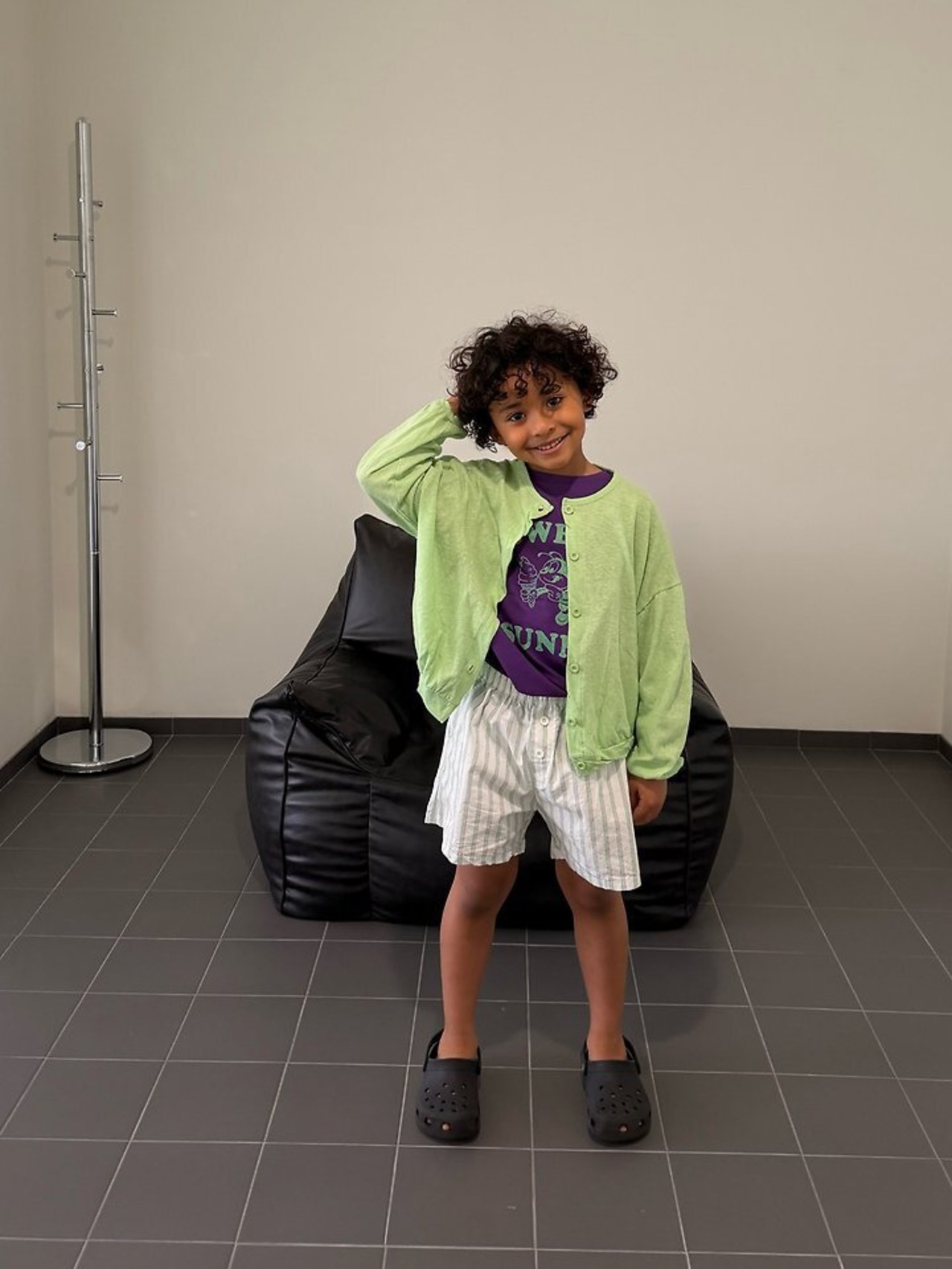 【取寄/韓国直送】CantucciStudio 26/SM ミツバチTシャツ