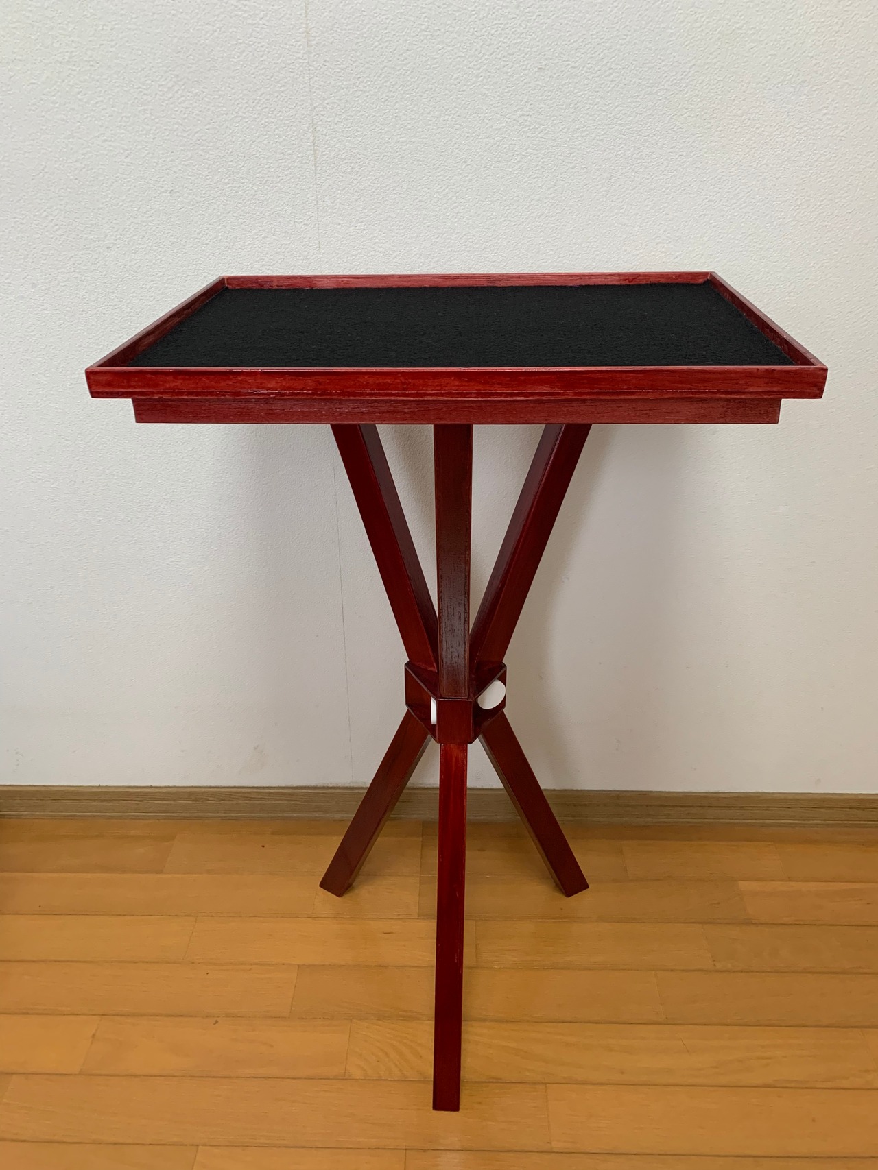 手品】フローティングテーブル | ヤマダウェブコム