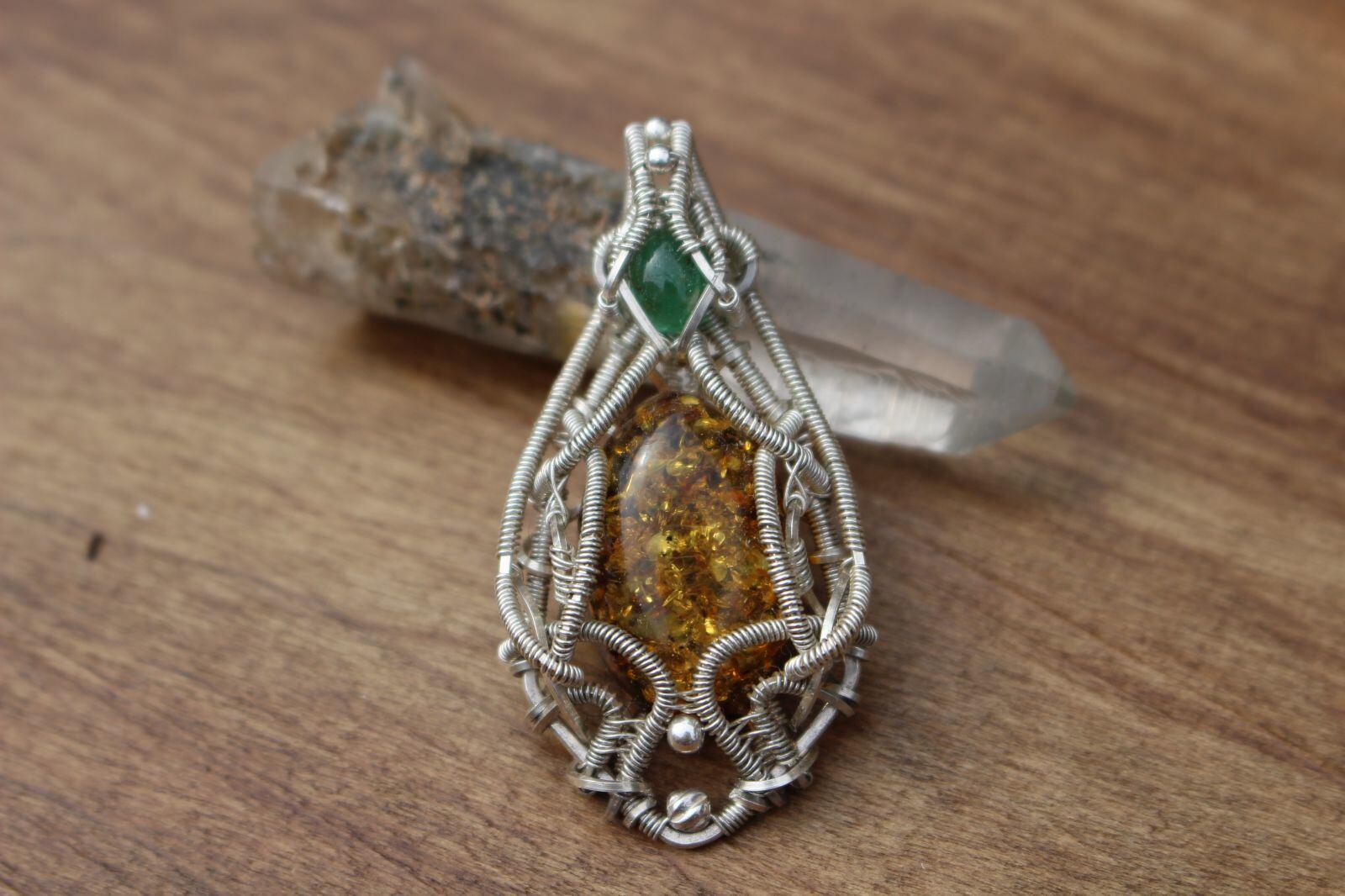 Amber & Emerald silver925 wirerapping pendant