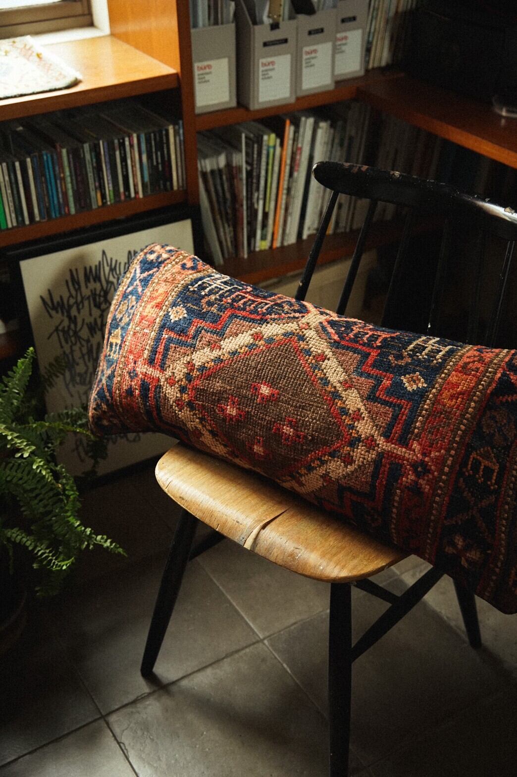 345-Semi Antique bakhtiari rug cushion cover